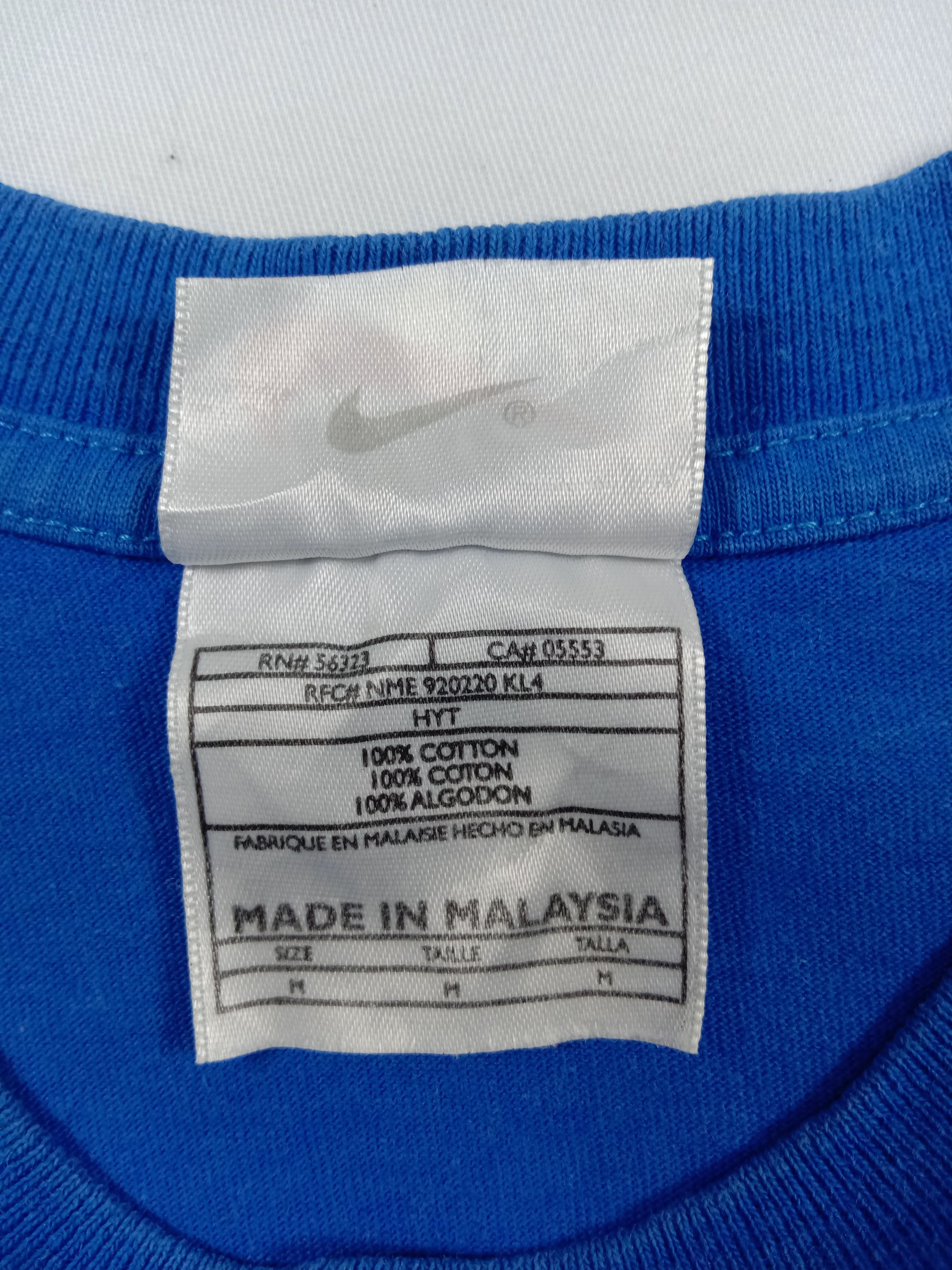 Nike Vintage Nike Big Swoosh T Shirt Size US M / EU 48-50 / 2 - 5 Thumbnail