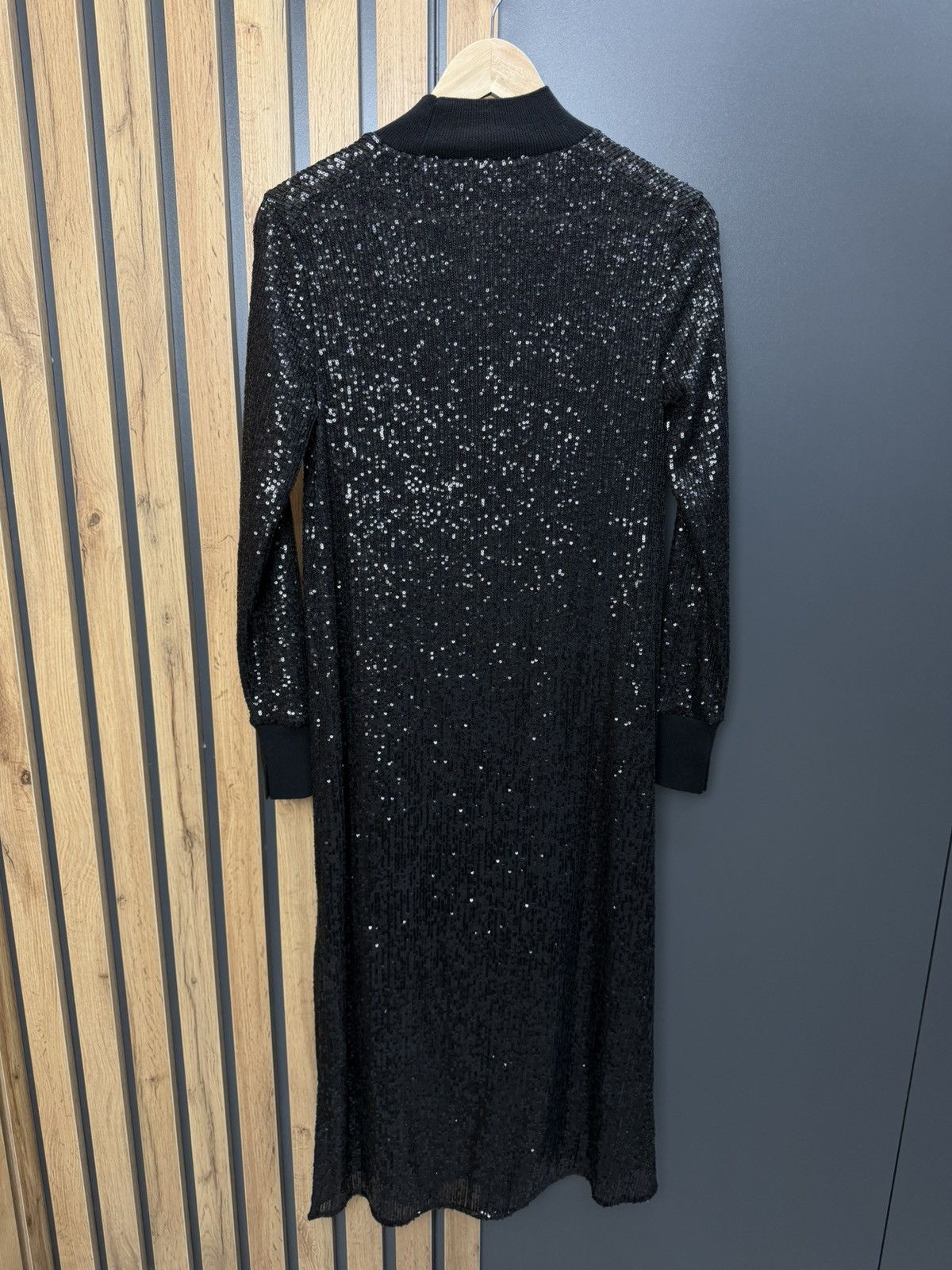 Allsaints AllSaints Black Sequin Midi Dress XS Long Sleeve Size XS / US 0-2 / IT 36-38 - 11 Thumbnail