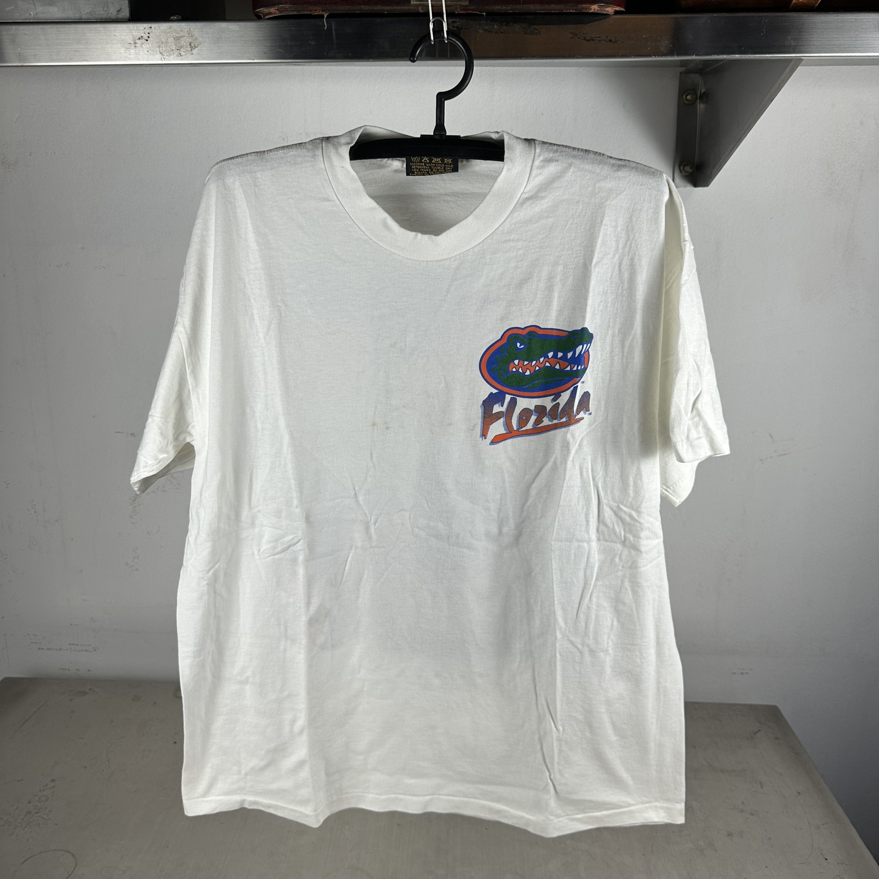 Vintage Vintage 90s Florida Gators NCAA Single Stitch T-shirt Size US XL / EU 56 / 4 - 2 Thumbnail