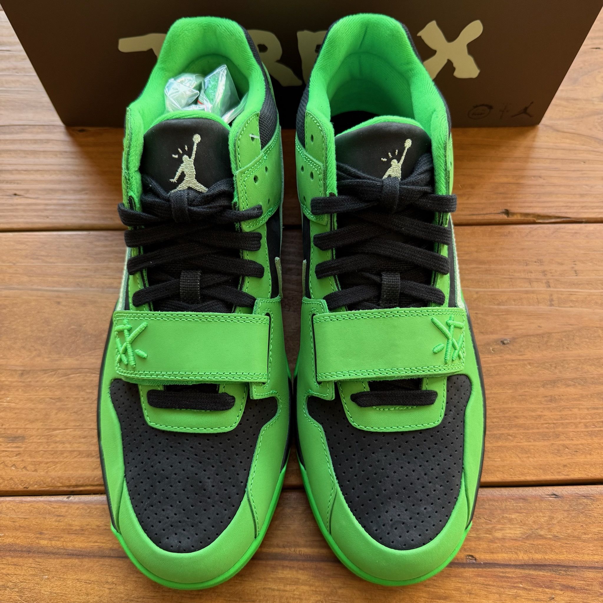 Jordan Brand × Travis Scott Travis Scott Jordan Jumpman Jack TR Green Spark - IM9113-300 Size US 9.5 / EU 42-43 - 4 Thumbnail