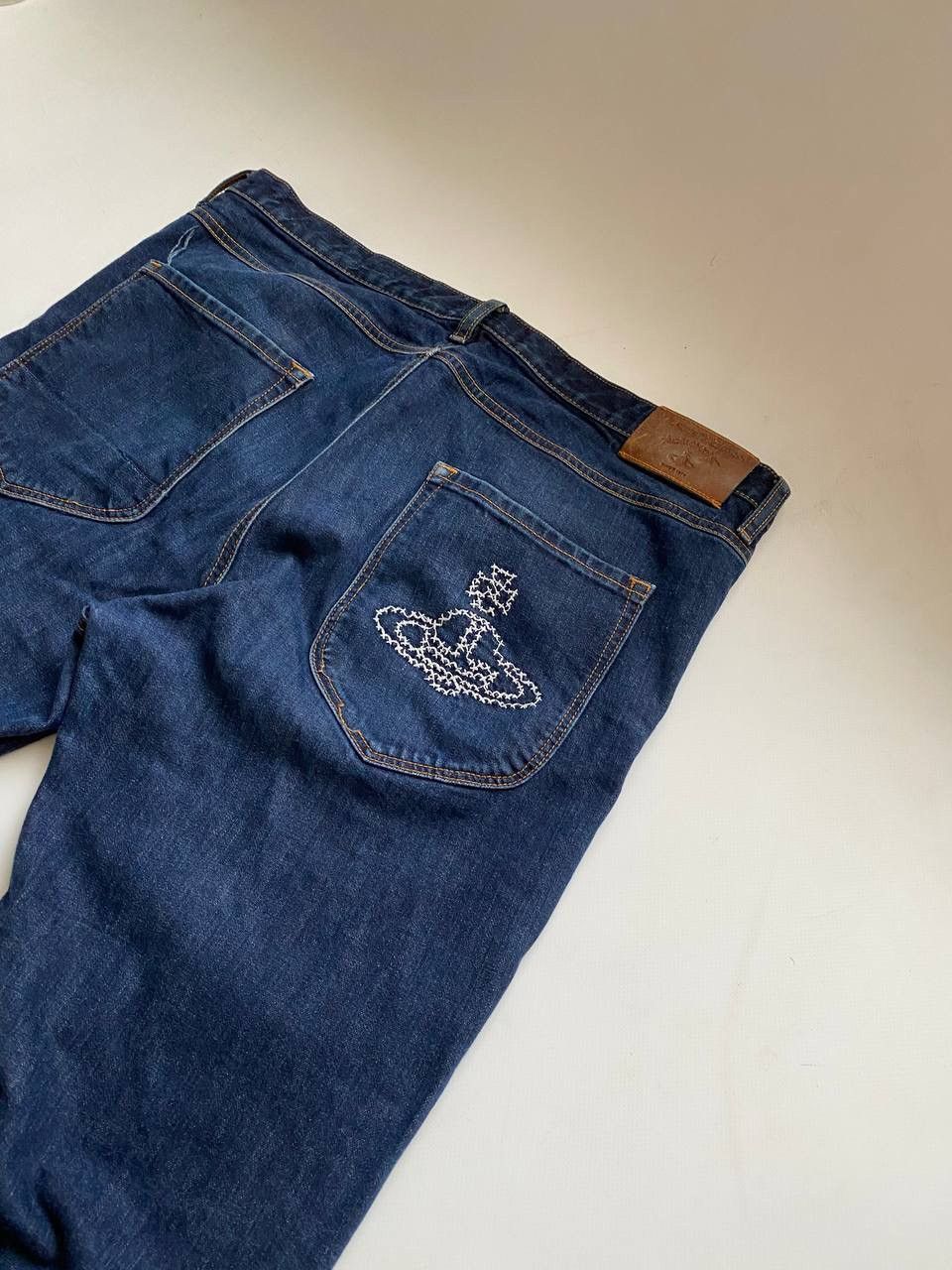 Vivienne Westwood Rare Vivienne Westwood big logo vintage demin jeans pants Size US 36 / EU 52 - 1 Thumbnail
