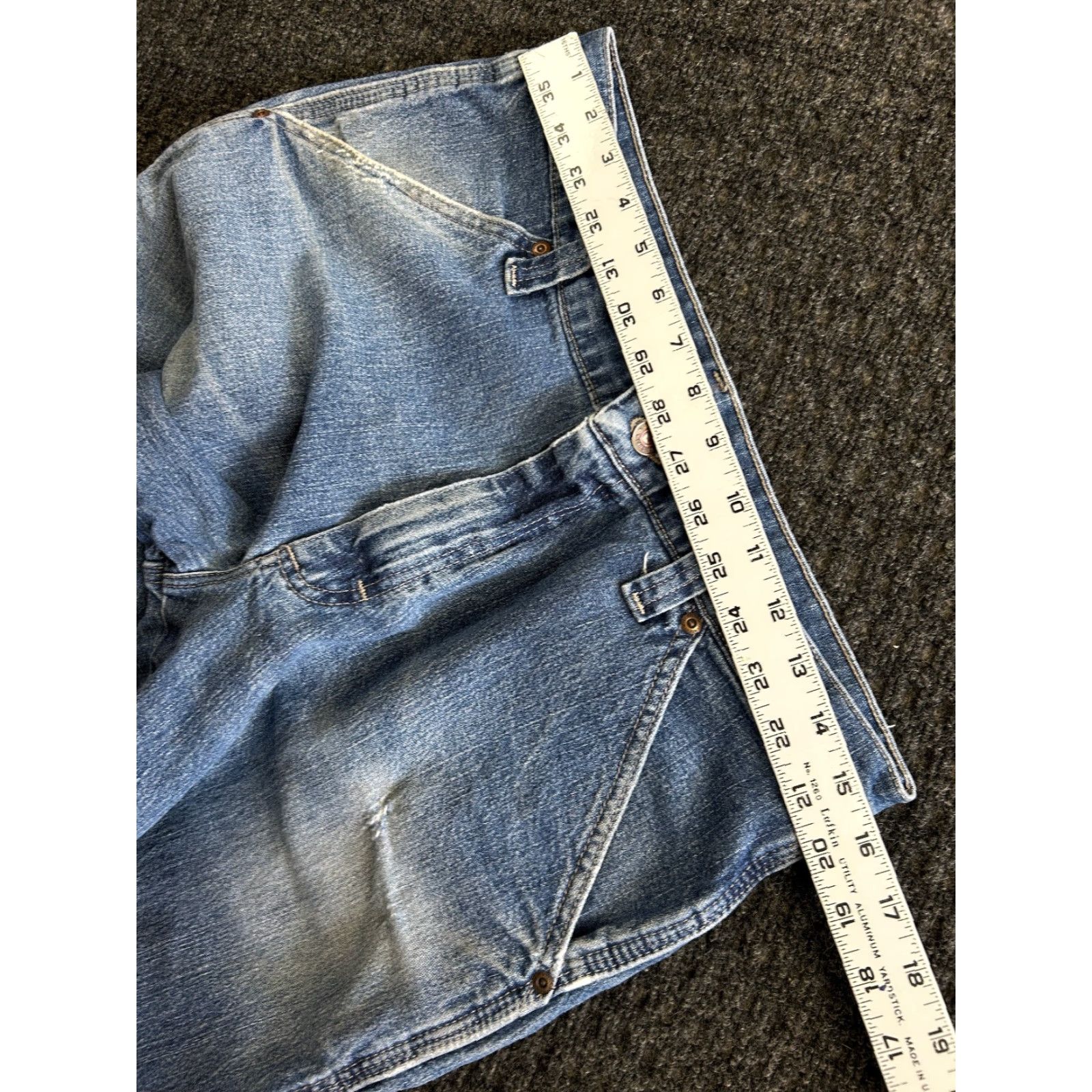 Wrangler VINTAGE Wrangler Jeans 32 x 30 Distressed Baggy Skater Grunge y2k 90s American Classic 5-Pocket Denim Blue Mens Jeans Size US 32 / EU 48 - 6 Thumbnail