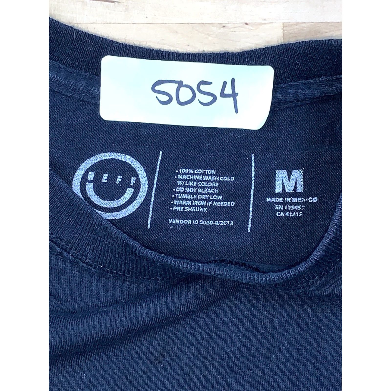 CO Neff T Shirt Logo Black M Men Short Sleeve Crew Neck 5054 Size US M / EU 48-50 / 2 - 4 Thumbnail