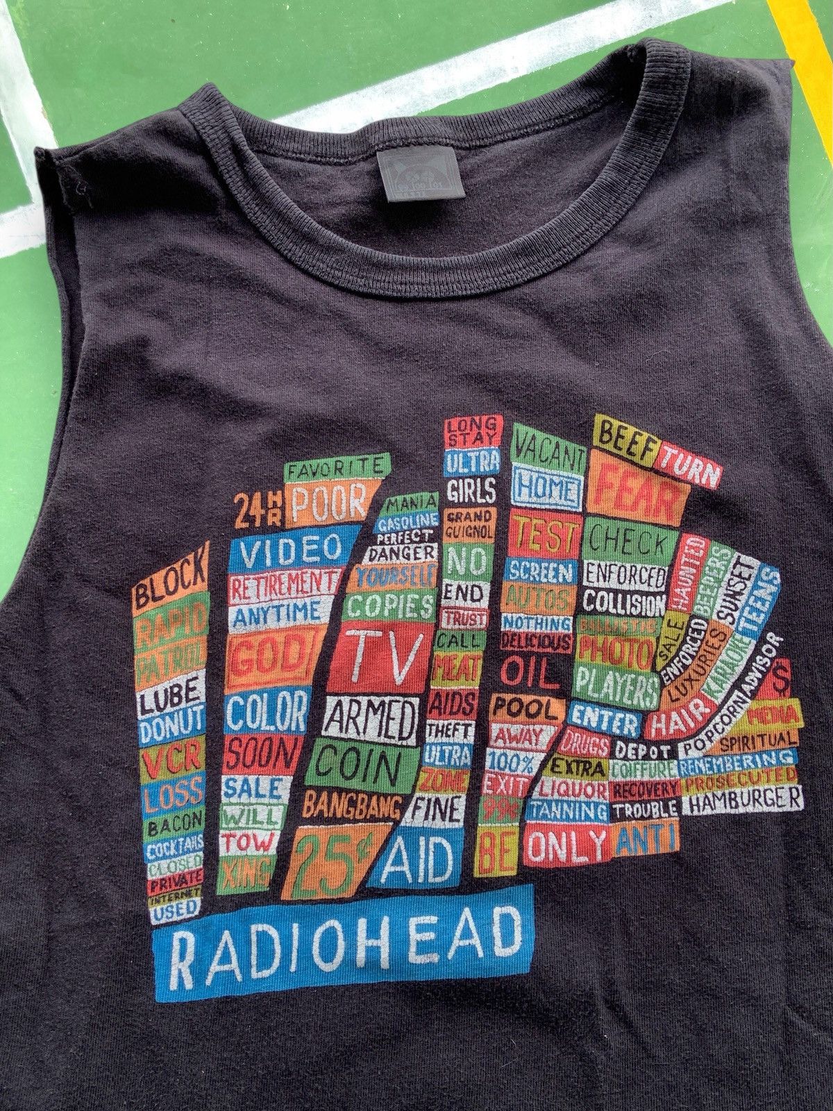 Band Tees Crazy Vintage Radiohead hail to the thief album promo tshirt Size US L / EU 52-54 / 3 - 3 Thumbnail