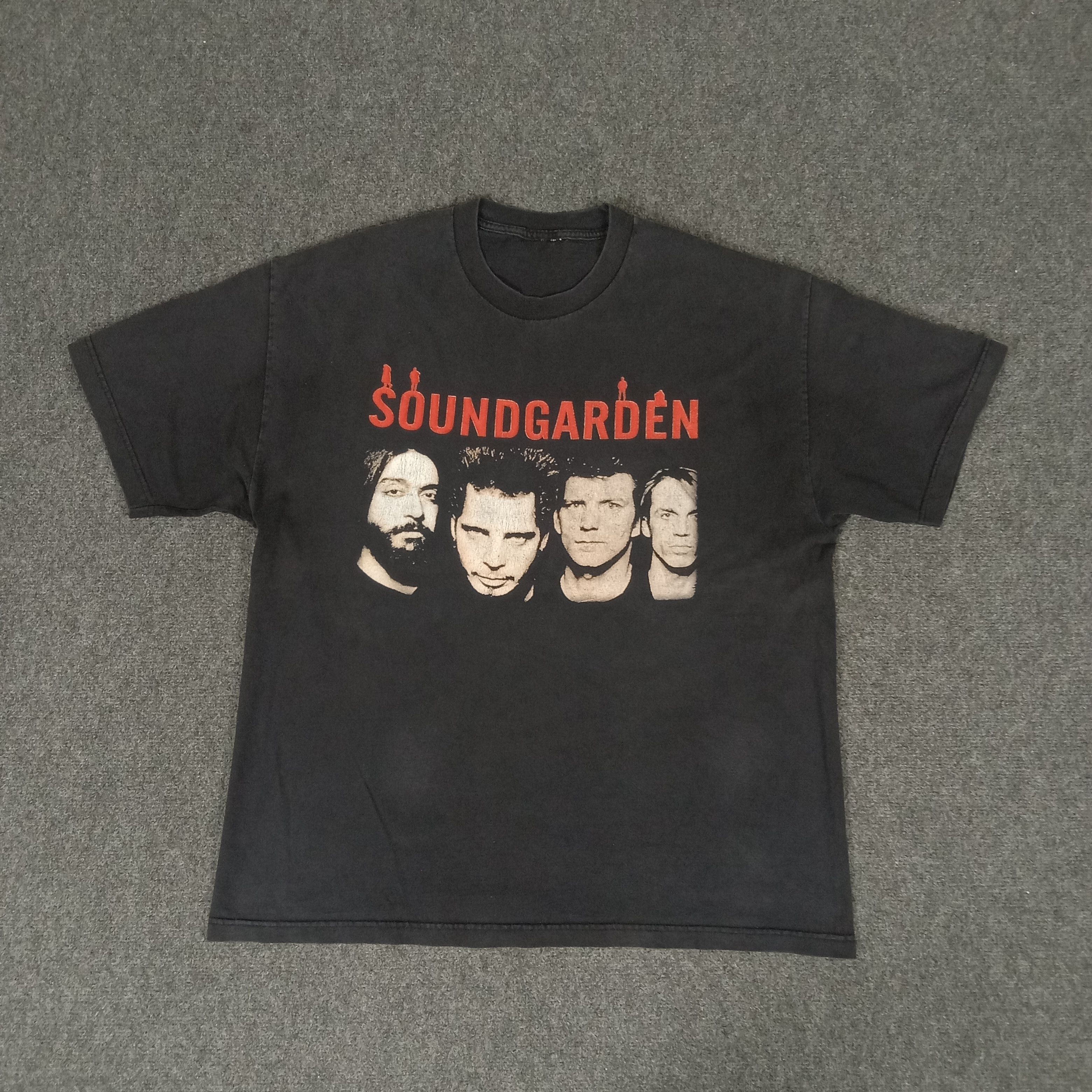 Band Tees × Vintage Soundgarden American Rock Band Tour Tshirt Size US M / EU 48-50 / 2 - 1 Thumbnail