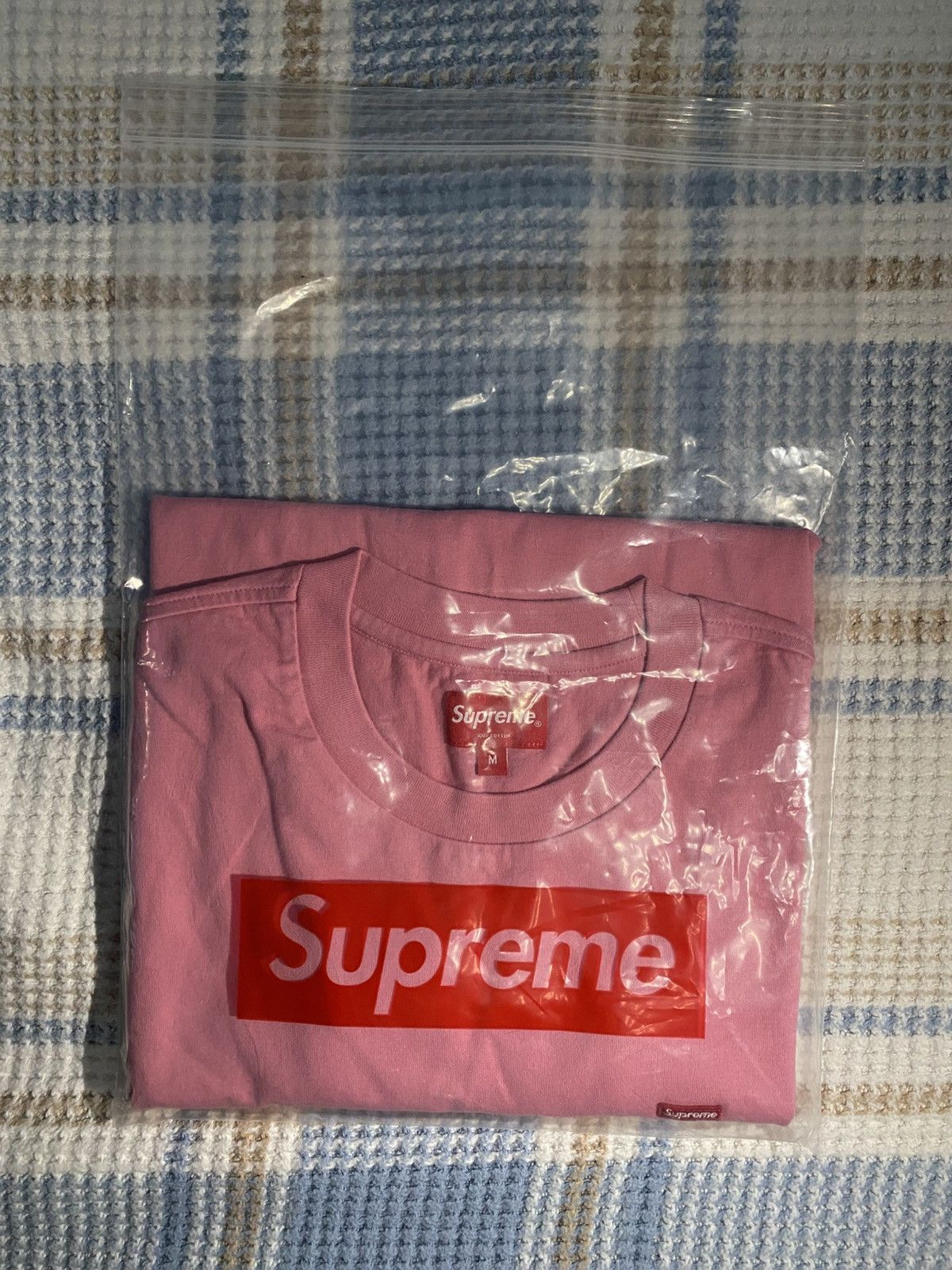 Supreme Supreme Pink Logo T-Shirt Size US M / EU 48-50 / 2 - 4 Thumbnail