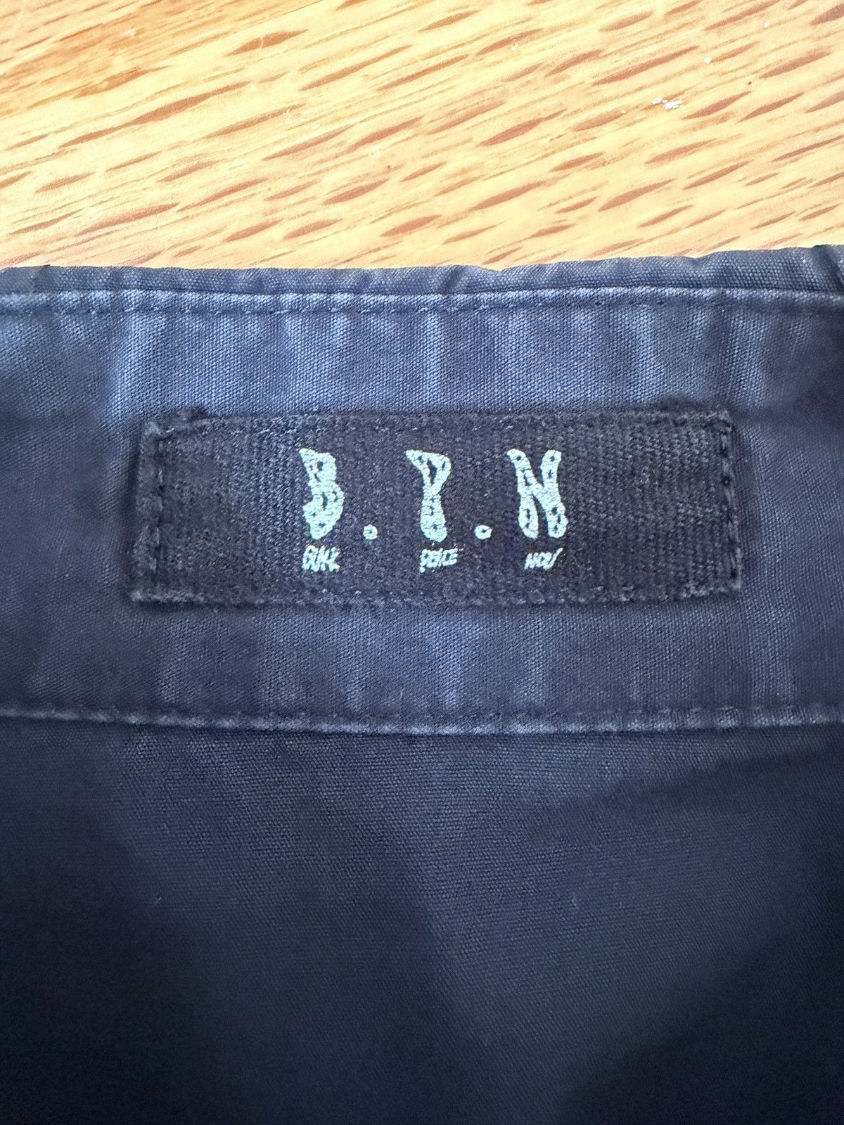 PPFM B.P.N Bat Collar long sleeve button up Size US S / EU 44-46 / 1 - 3 Thumbnail
