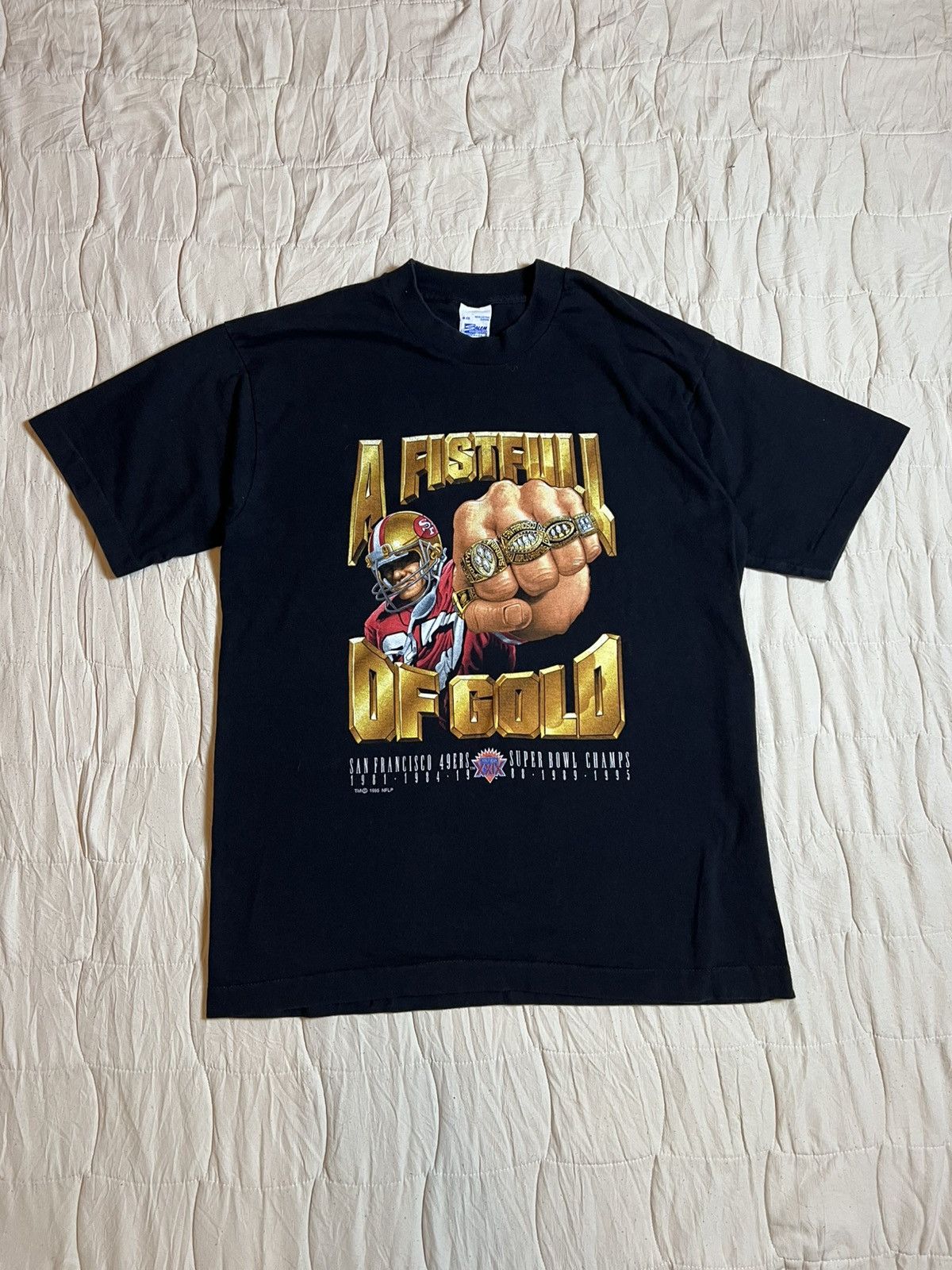 Salem Sportswear 1995 Vintage San Francisco 49ers Fistfull Of Gold T-shirt Size US M / EU 48-50 / 2 - 1 Thumbnail