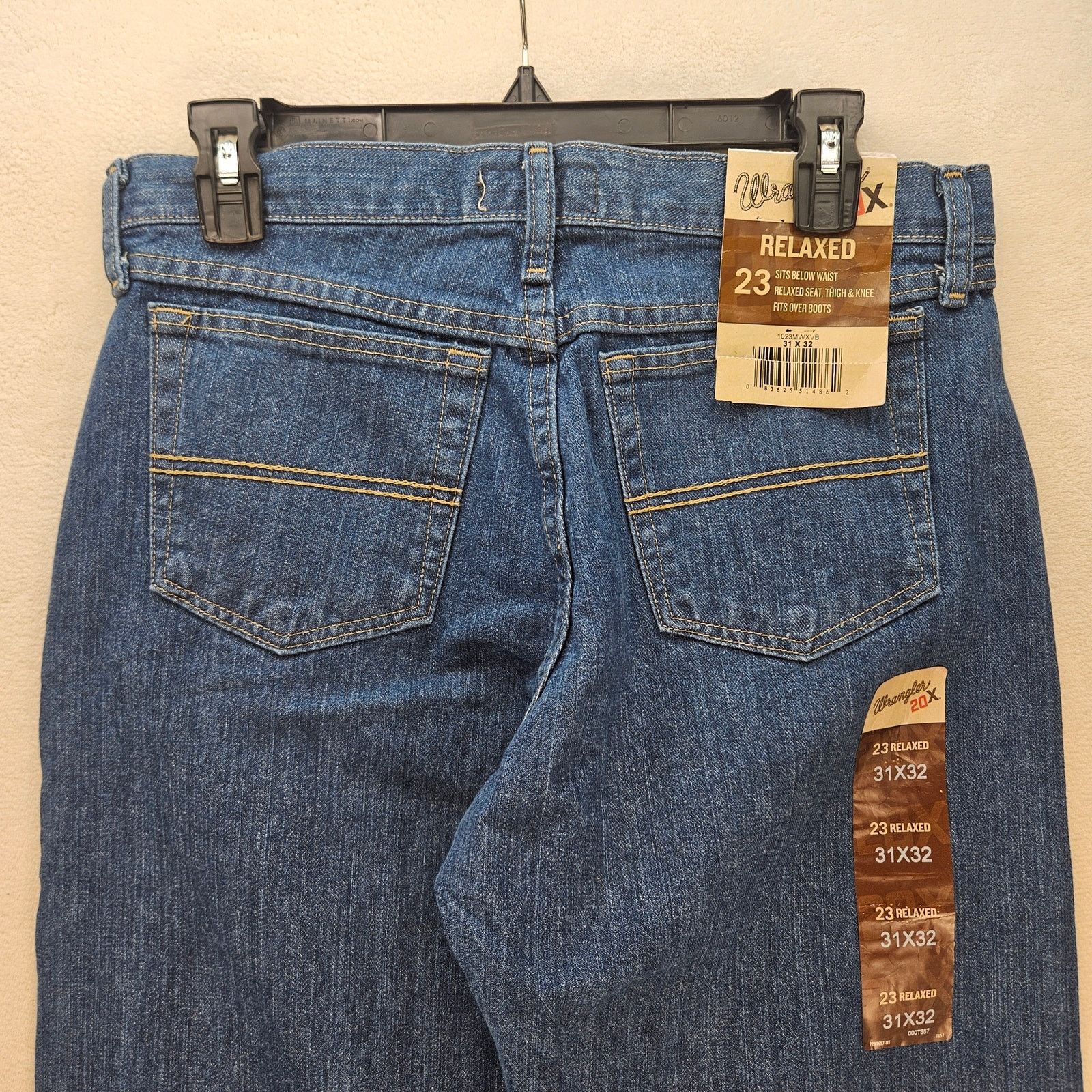 Wrangler WRANGLER MEN'S 31X32 20X NO.33 EXTREME RELAXED FIT STRAIGHT Size US 31 - 5 Thumbnail