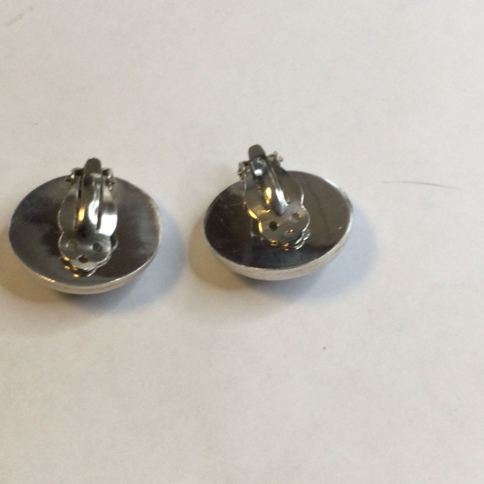 Other Sterling Silver & Black Vintage Round Clip-On Earrings Size ONE SIZE - 12 Thumbnail