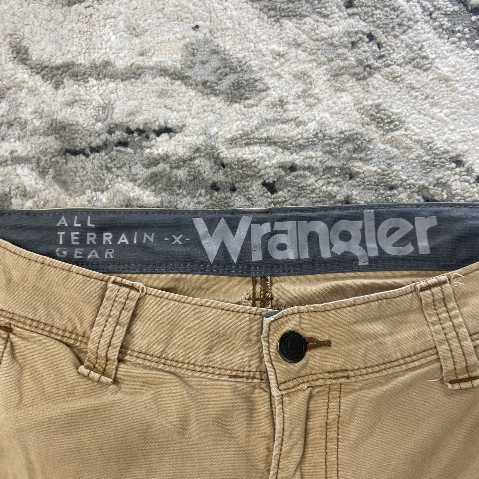 Wrangler Wrangler ATG Pants Mens 32x32 Beige Logo Cotton Straight Leg Size US 32 / EU 48 - 7 Thumbnail
