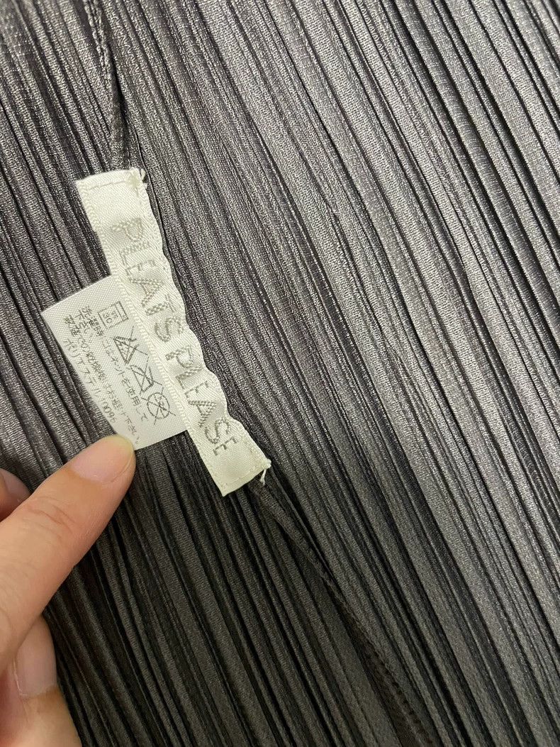 Issey Miyake Issey Miyake size:4 A dark grey cardigan with right-angled Size XS / US 0-2 / IT 36-38 - 3 Thumbnail