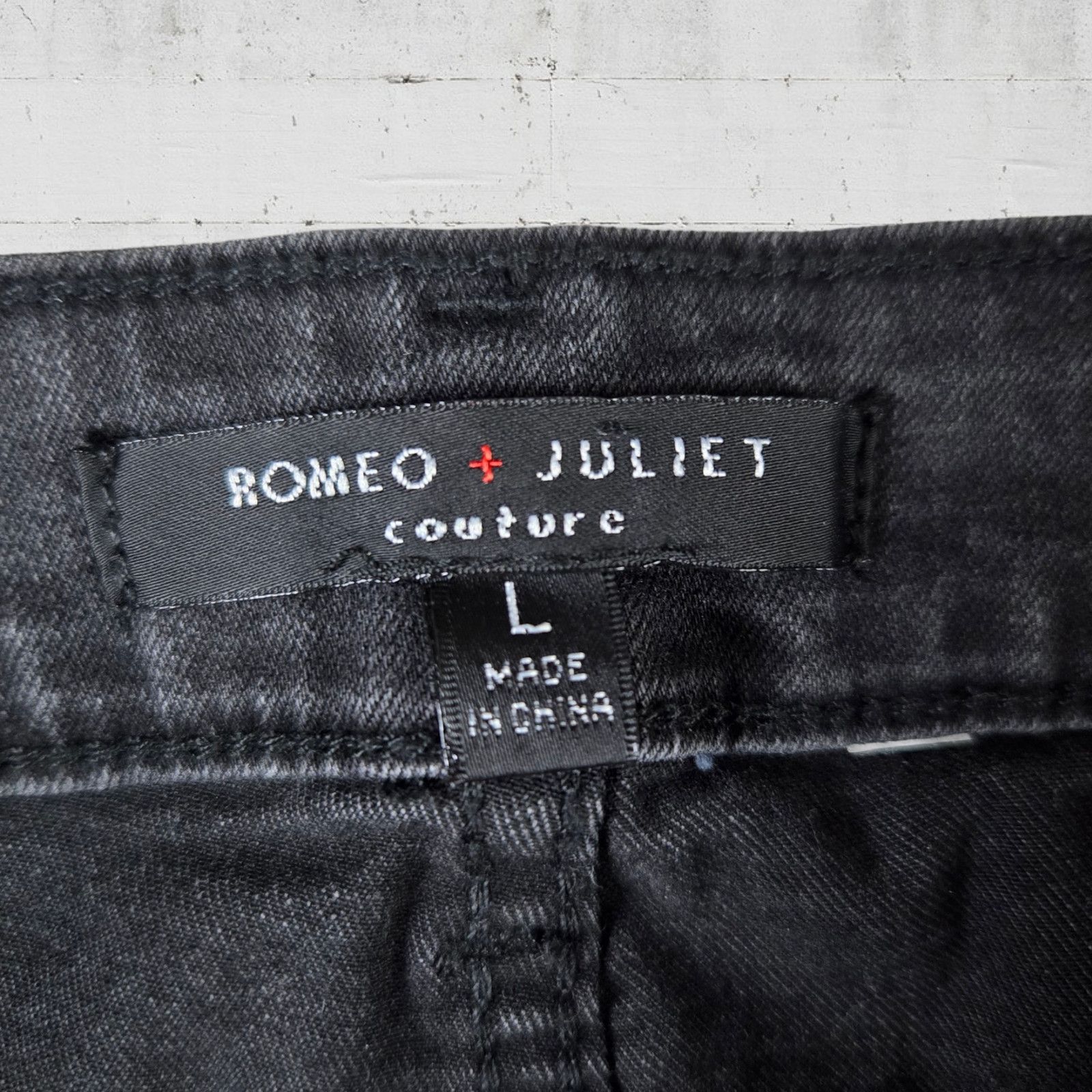 Other Washed Black Eyelet Skinny Jeans Size Large Size 34" / US 12 / IT 48 - 4 Thumbnail