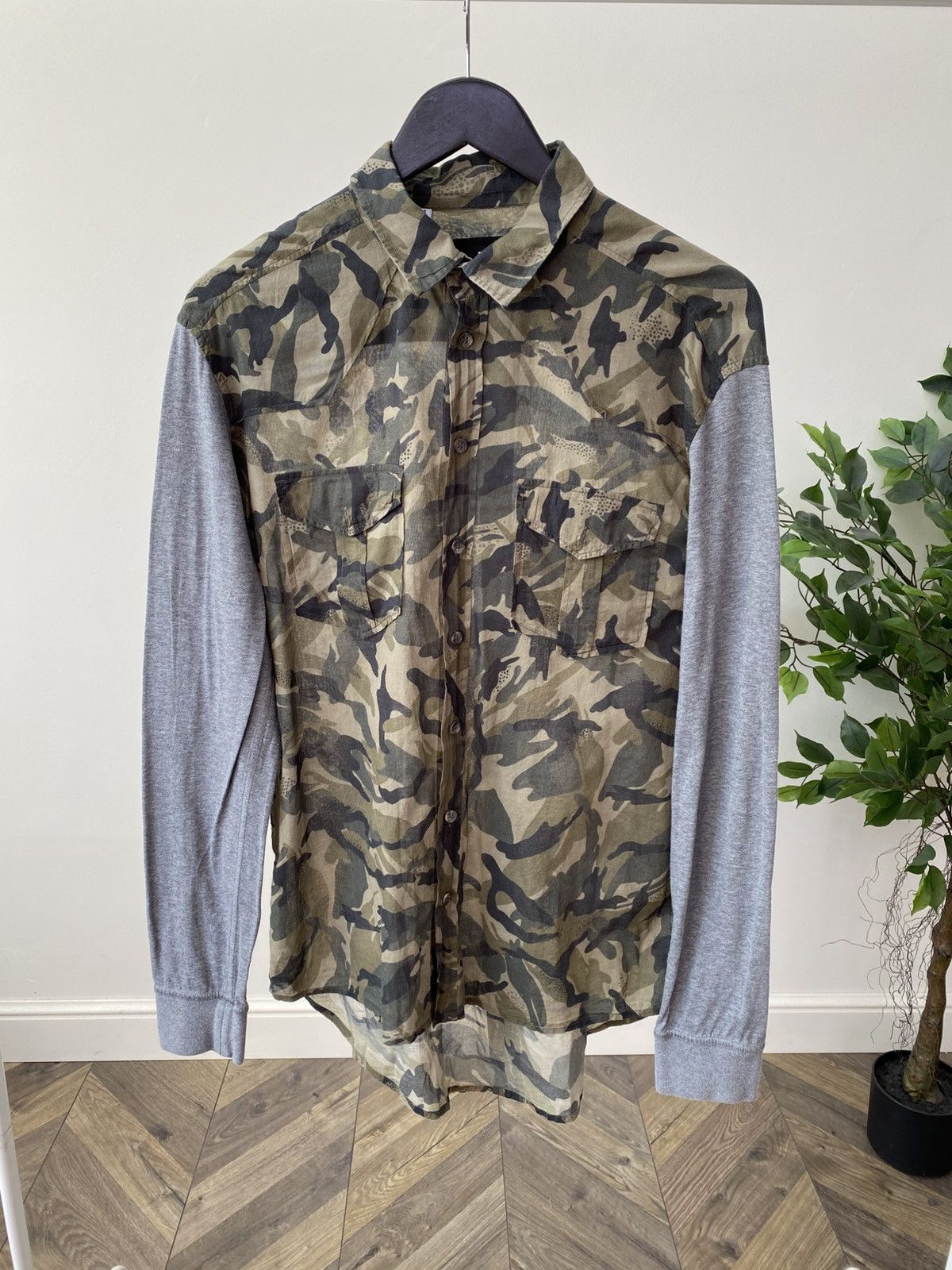 Dolce & Gabbana Vintage Dolce & Gabbana D&G Brad Camouflage Shirt Size US L / EU 52-54 / 3 - 1 Thumbnail