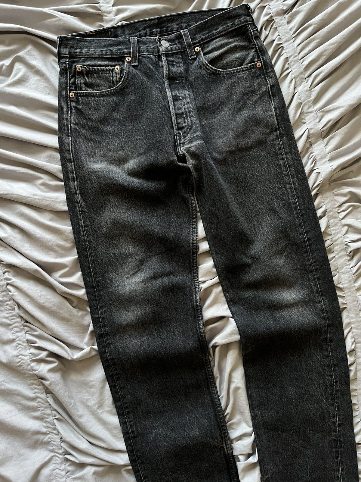 Levi's Vintage Clothing Vintage Levi’s 501 Denim Rare Faded Jeans Made in USA Size US 32 / EU 48 - 6 Thumbnail