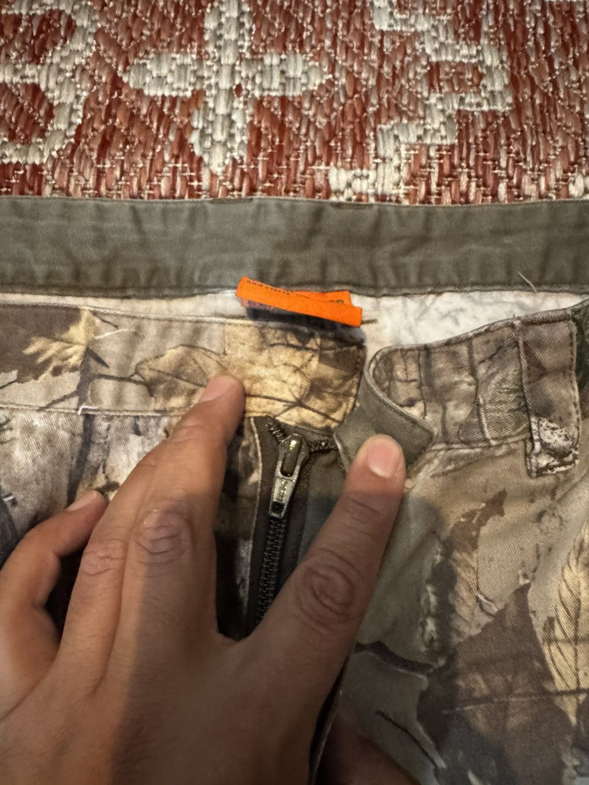 Realtree Woodland Camo Cargo Pants Size 38 (missing button) Size US 40 / EU 56 - 2 Thumbnail