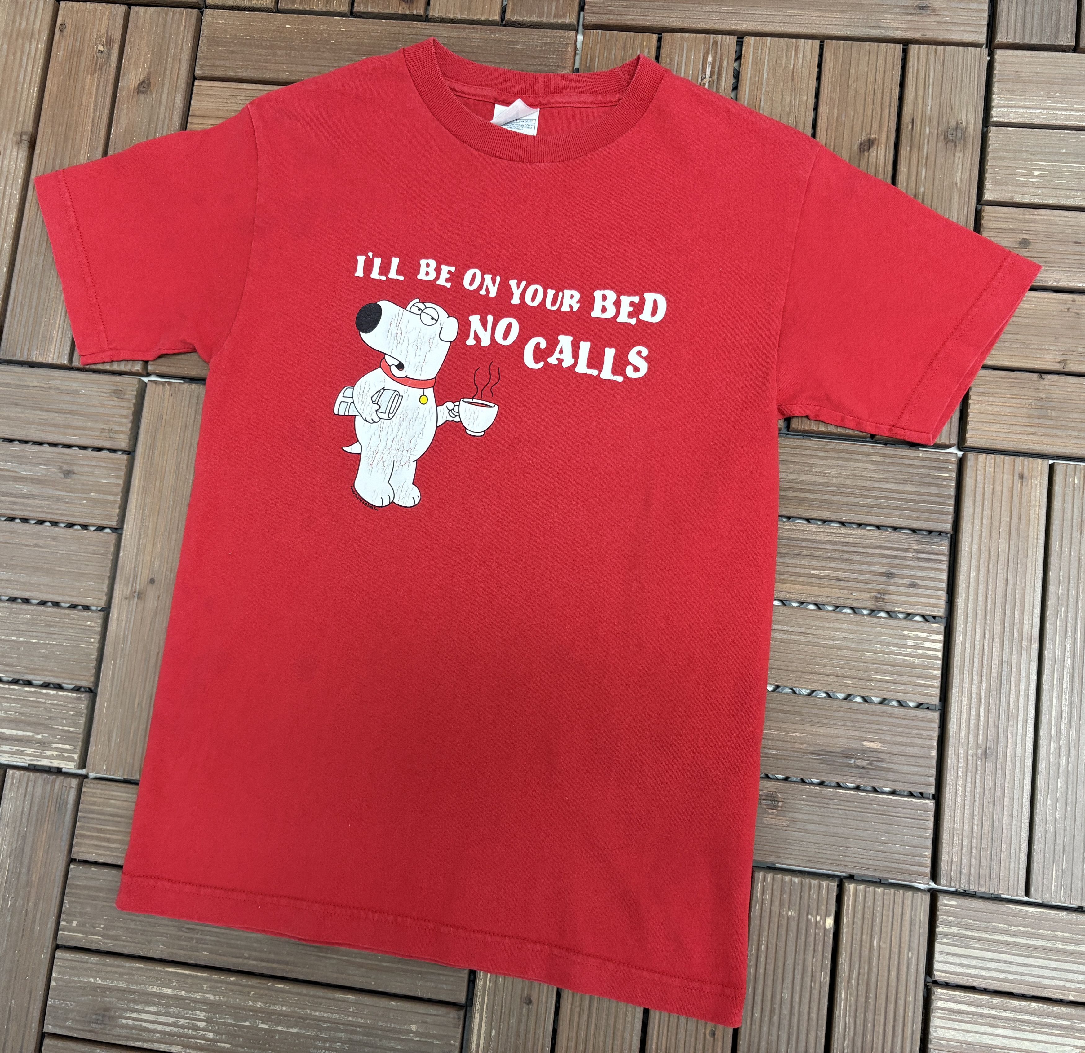 Vintage Family Guy I'll Be On Your Bed No Calls Vintage Red Tee Size US S / EU 44-46 / 1 - 4 Thumbnail
