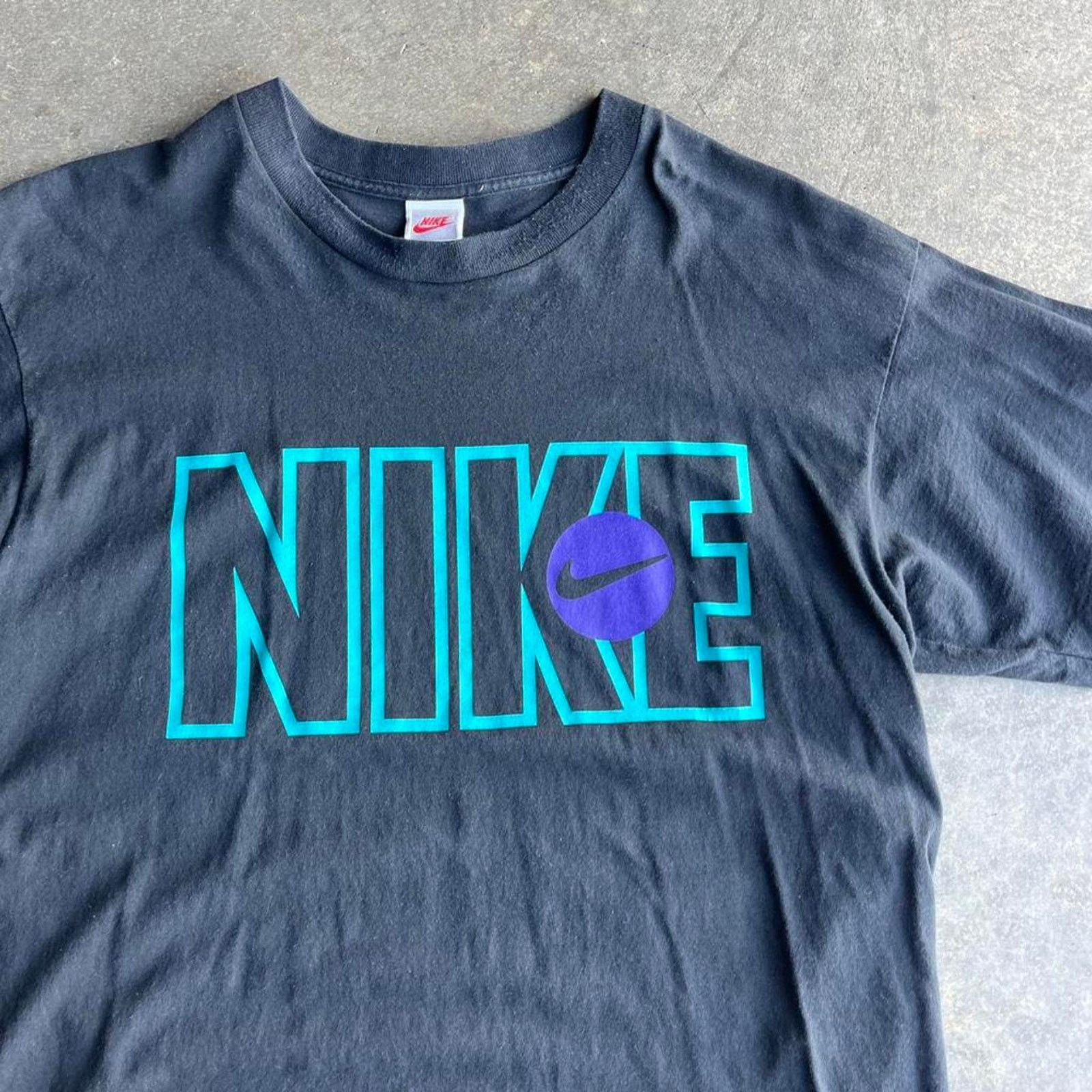 Nike 90s nike spellout tee Size US XL / EU 56 / 4 - 2 Thumbnail