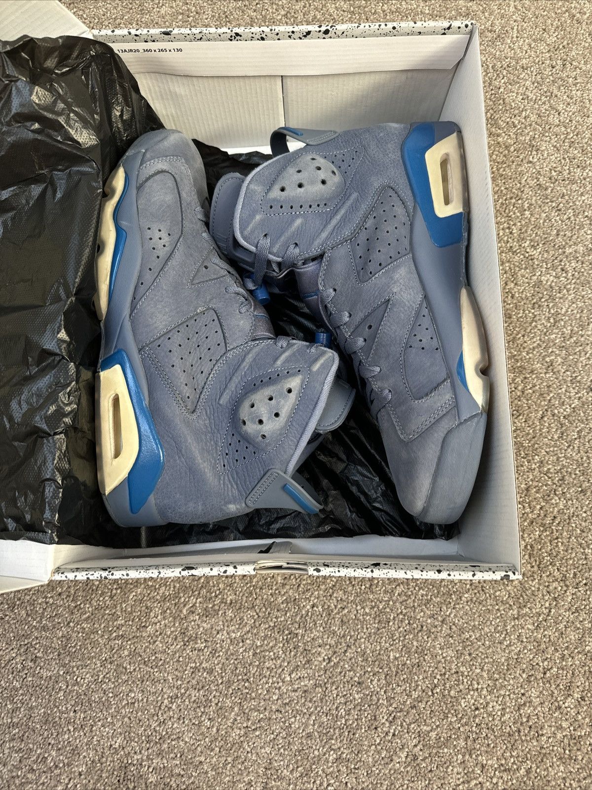 Nike Jordan 6 Diffused Blue Size US 11 / EU 44 - 6 Thumbnail