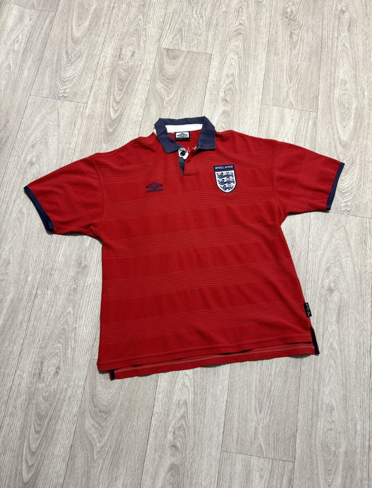 Pre-owned Soccer Jersey X Umbro Vintage Umbro England 1999/01 Soccer Jersey In Red