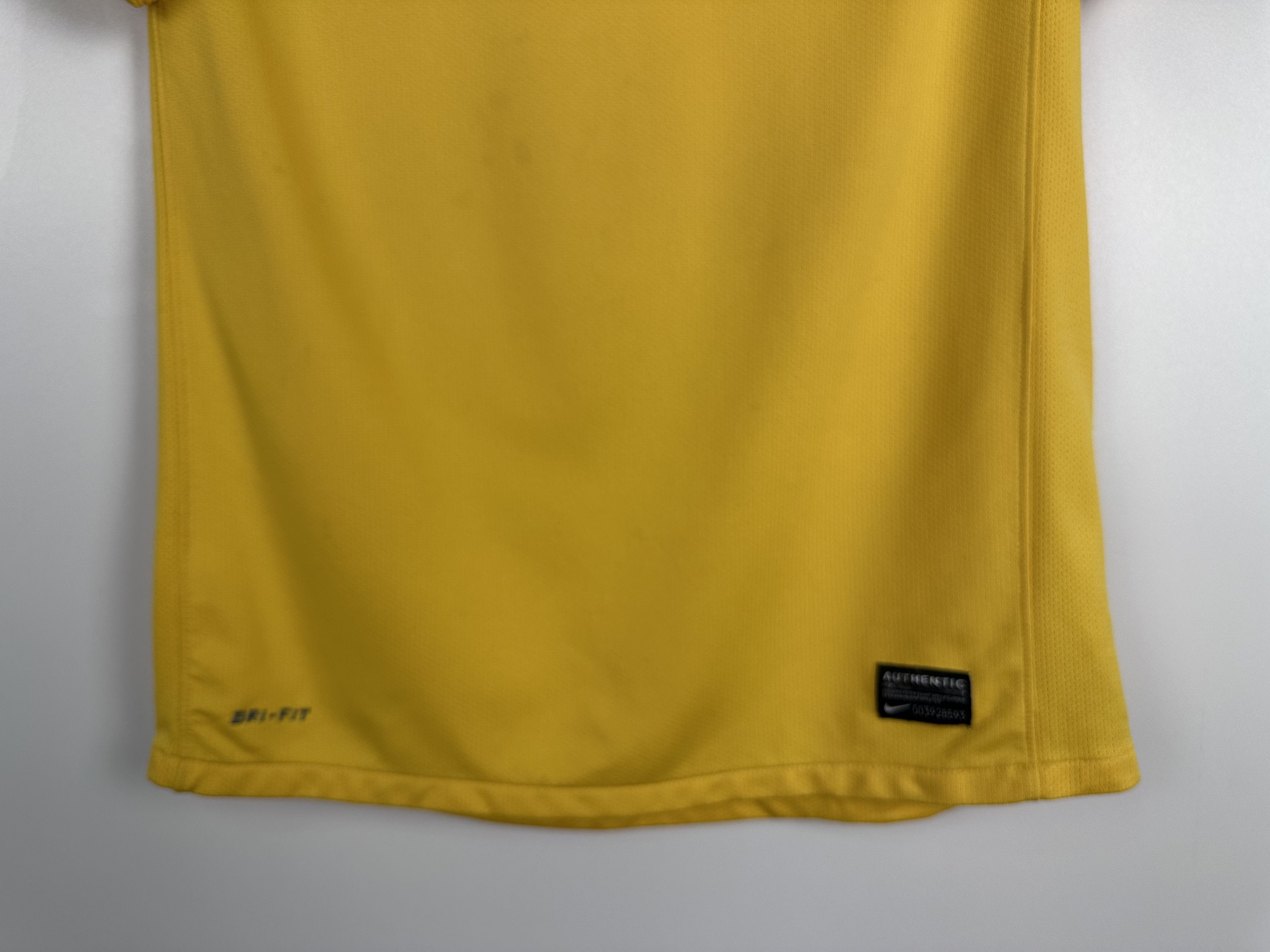 Nike Brazil 2010 11 Football Shirt Soccer Jersey Youth Size L Size US XXS / EU 40 - 6 Thumbnail