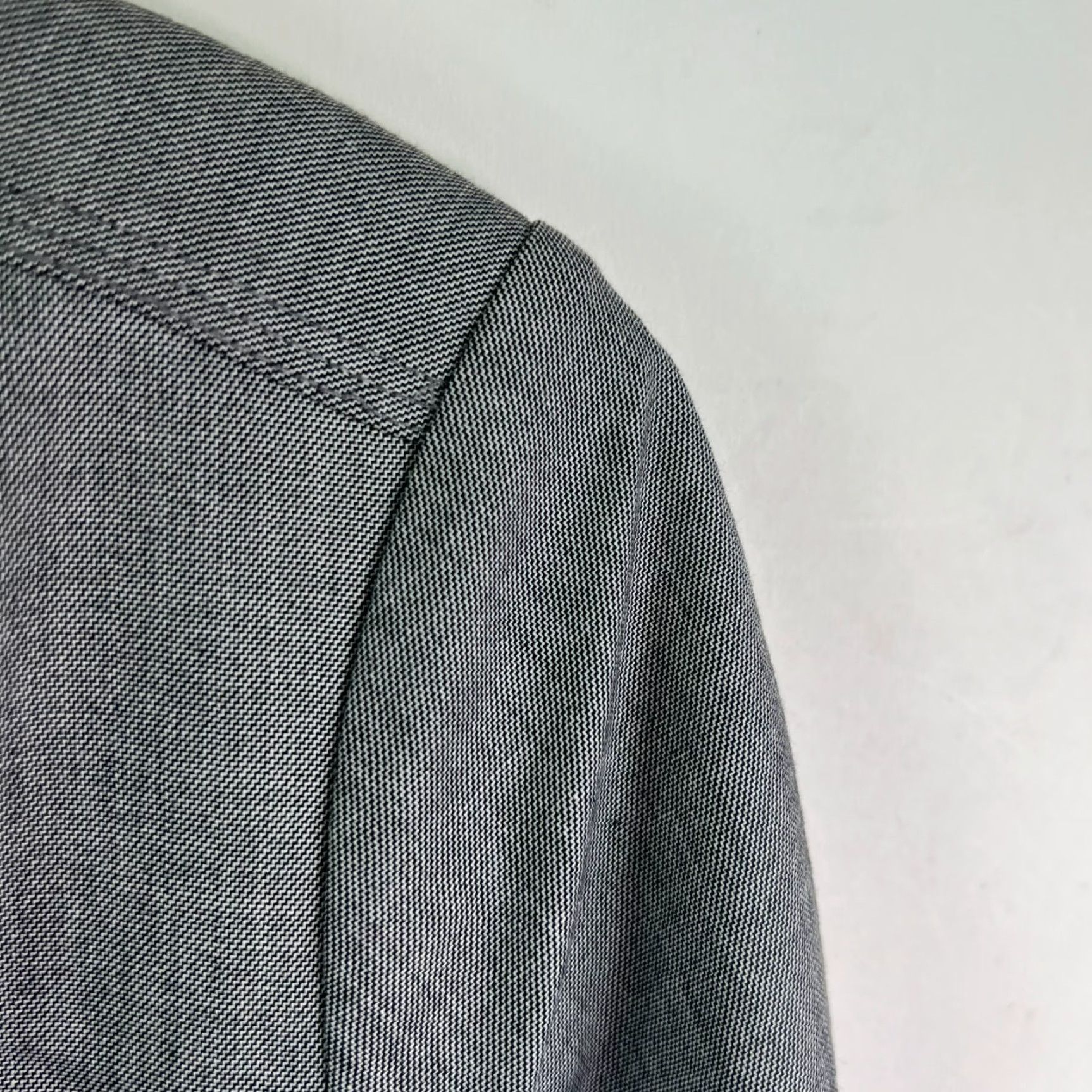 Vintage Fashion Bug Blazer Women Single-Breasted Gray Houndstooth 20W Cotton Blend Polyester Lining Notch Lapel Regular Size 20W Womens Fashion Bug Blazer Size 3XL / US 20-22 - 2 Thumbnail