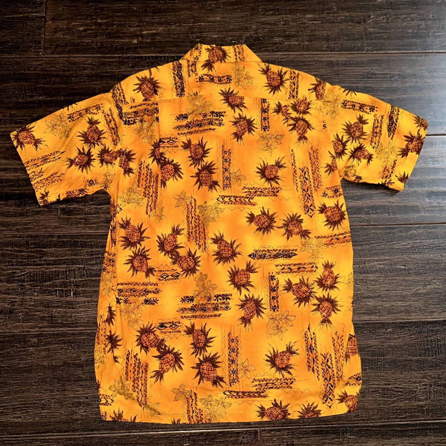 Vintage VINTAGE Made In Hawaii Aloha Shirt Mens S Short Sleeve Metal Button Pineapple Print Orange Shirts Mens Size US S / EU 44-46 / 1 - 8 Thumbnail