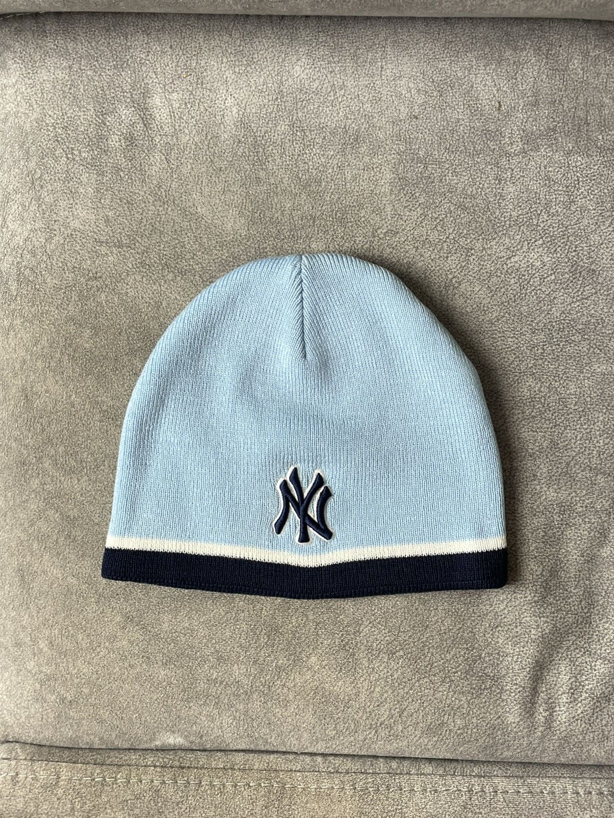New York Yankees New Era New York Yankees Beanie Size ONE SIZE - 1 Thumbnail