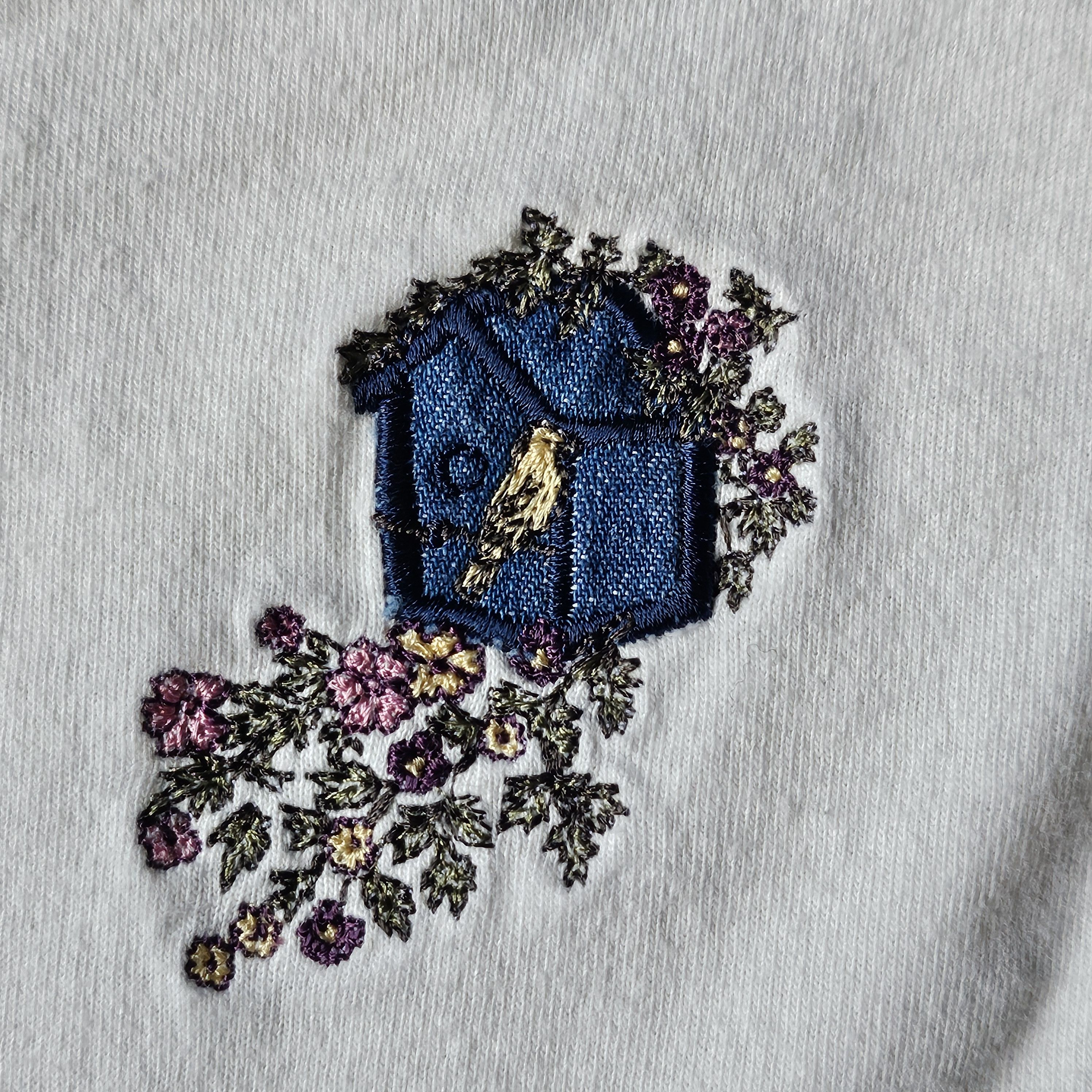 Northern Reflections × Vintage 90s Northern Reflections Embroidered Longsleeve T Shirt Size S / US 4 / IT 40 - 4 Thumbnail