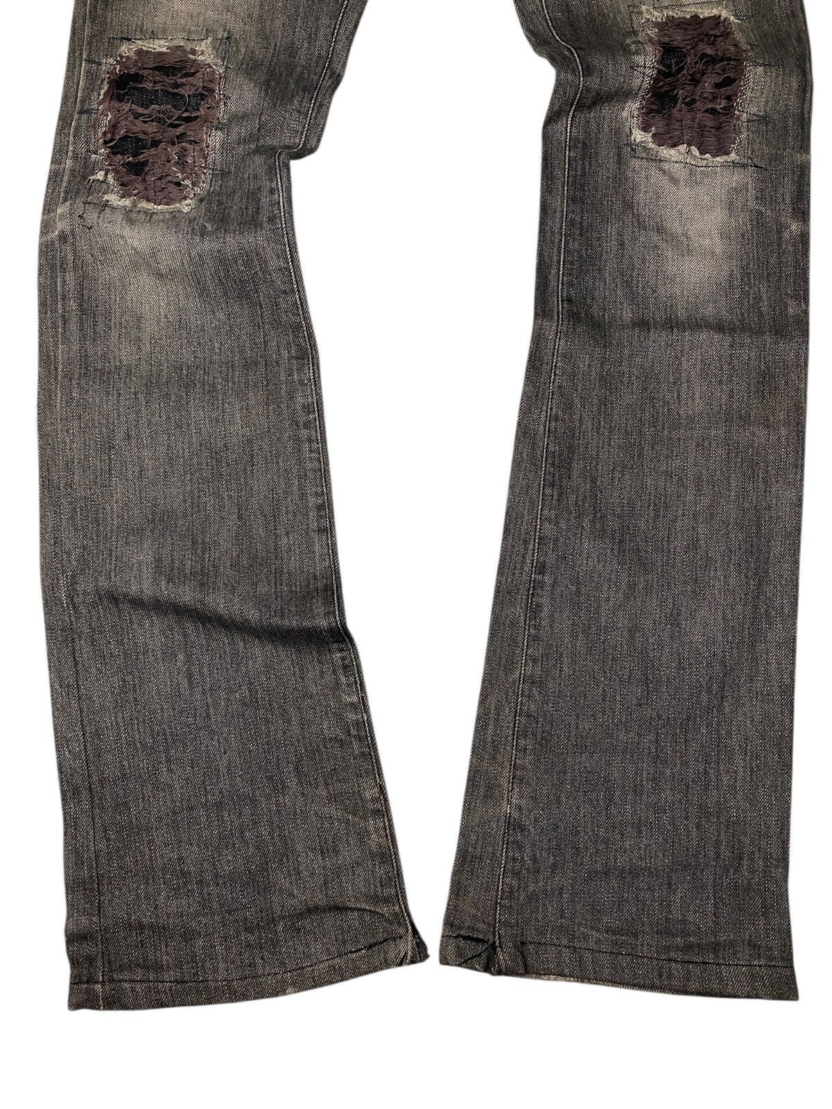If Six Was Nine × Japanese Brand × Le Grande Bleu (L.G.B.) 2000's Paranoid Japan Distress Washed Flared Jeans Size US 27 - 7 Thumbnail