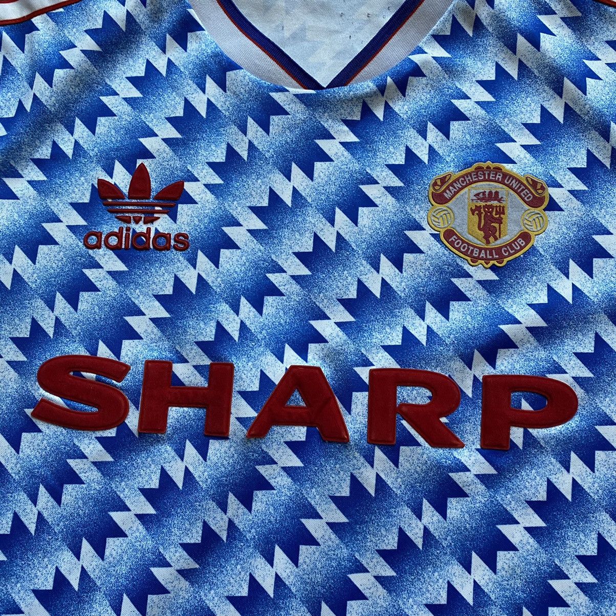 Adidas VINTAGE ADIDAS MANCHESTER UNITED SCARP JERSEY Size US M / EU 48-50 / 2 - 3 Thumbnail