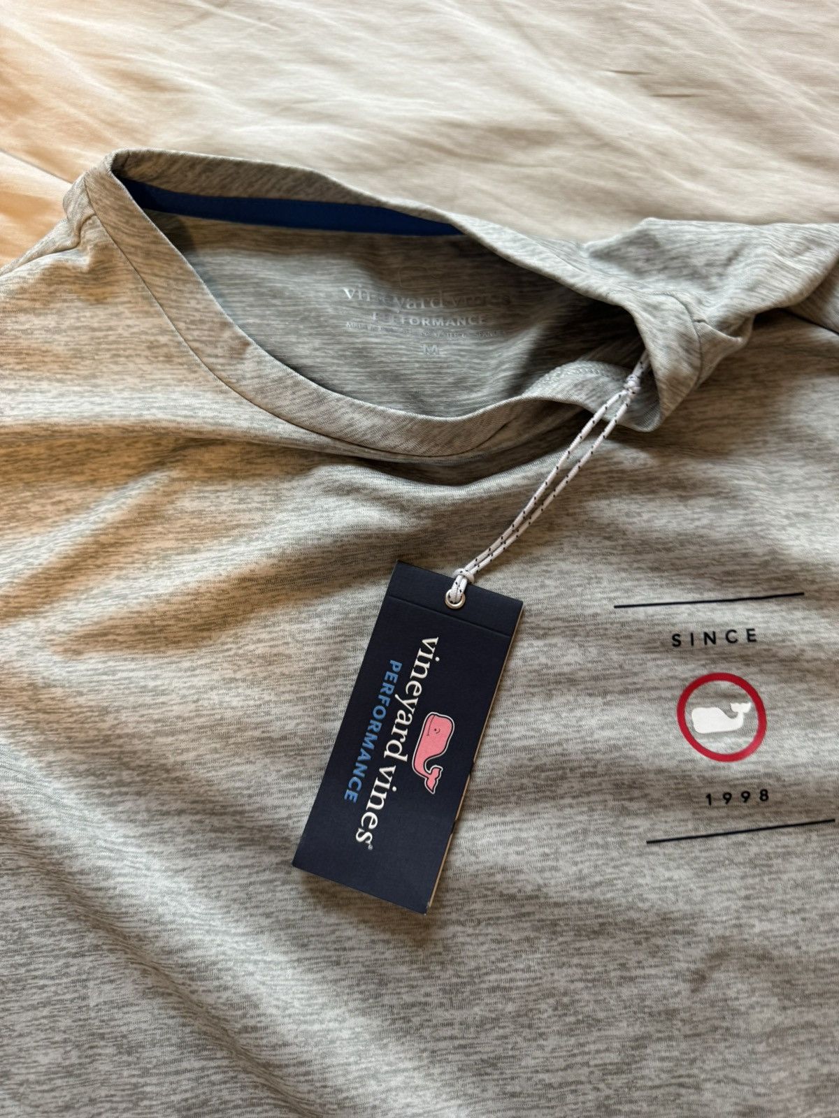 Vineyard Vines Vineyard vines long sleeve brand new with tag Size US M / EU 48-50 / 2 - 3 Thumbnail