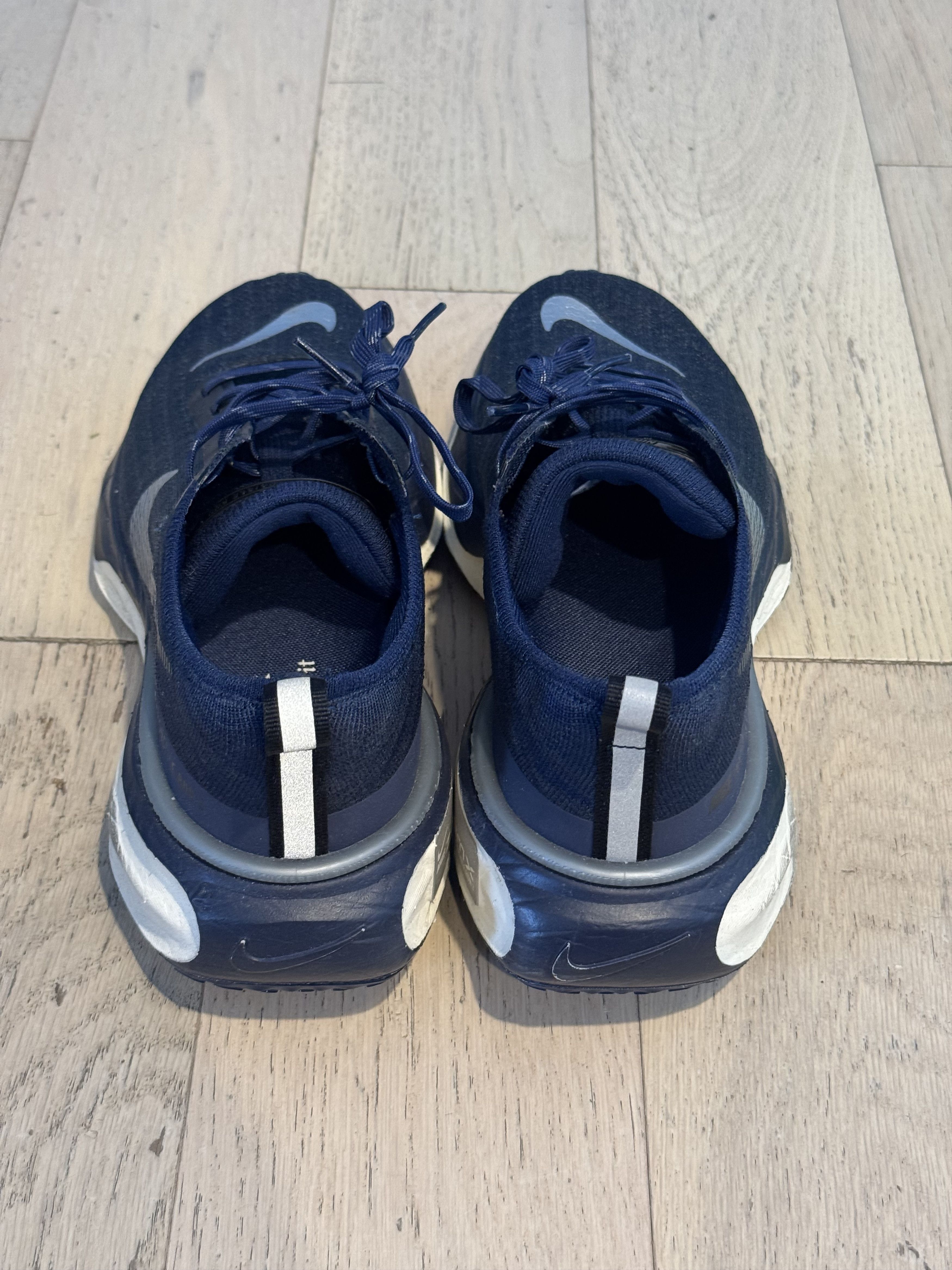 Nike Nike Invincible 3 Size US 8 / EU 41 - 3 Thumbnail