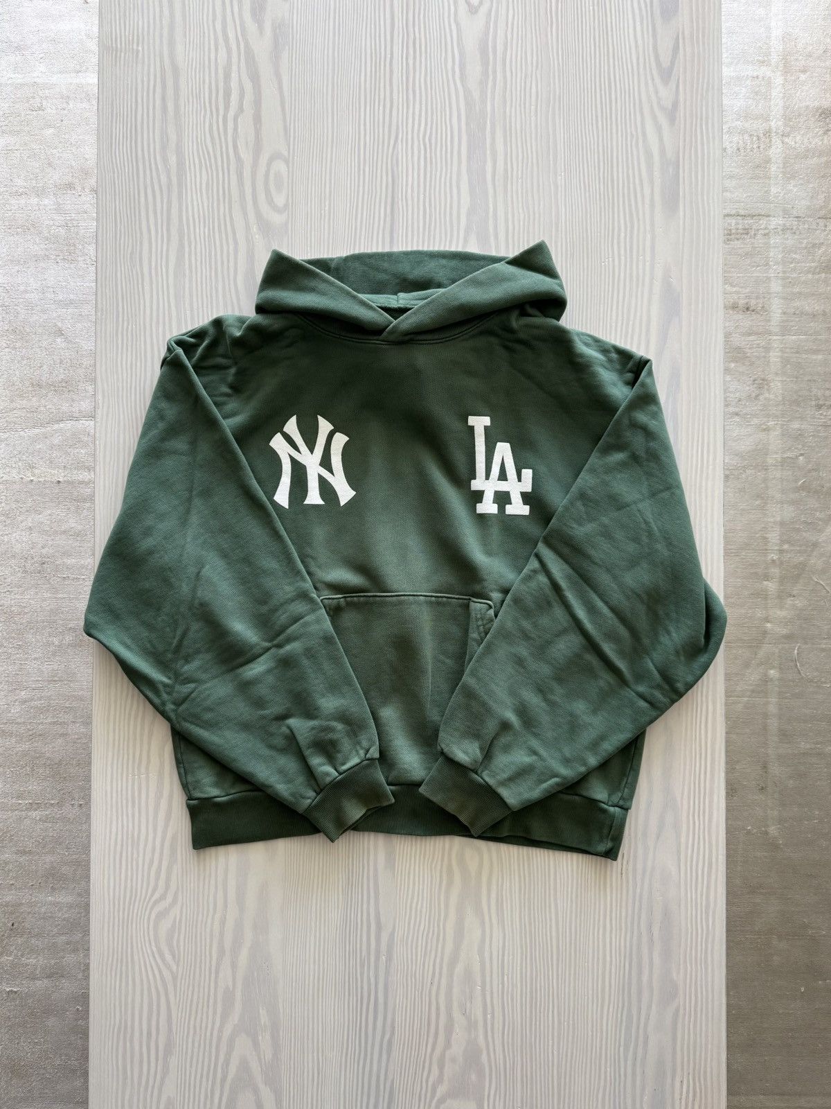 Holiday Brand Holiday Brand NY to LA Green Forest Hoodie Size M Size US M / EU 48-50 / 2 - 1 Thumbnail