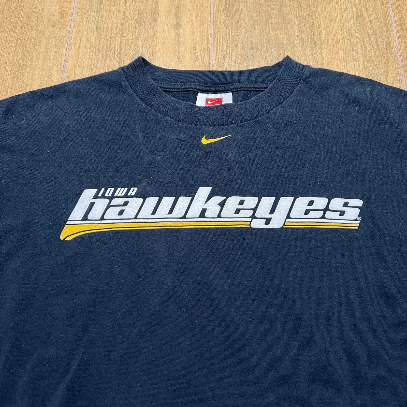 Nike Vintage Nike Iowa Hawkeyes Long Sleeve Athletic Sz XL Y2K Size US XL / EU 56 / 4 - 3 Thumbnail