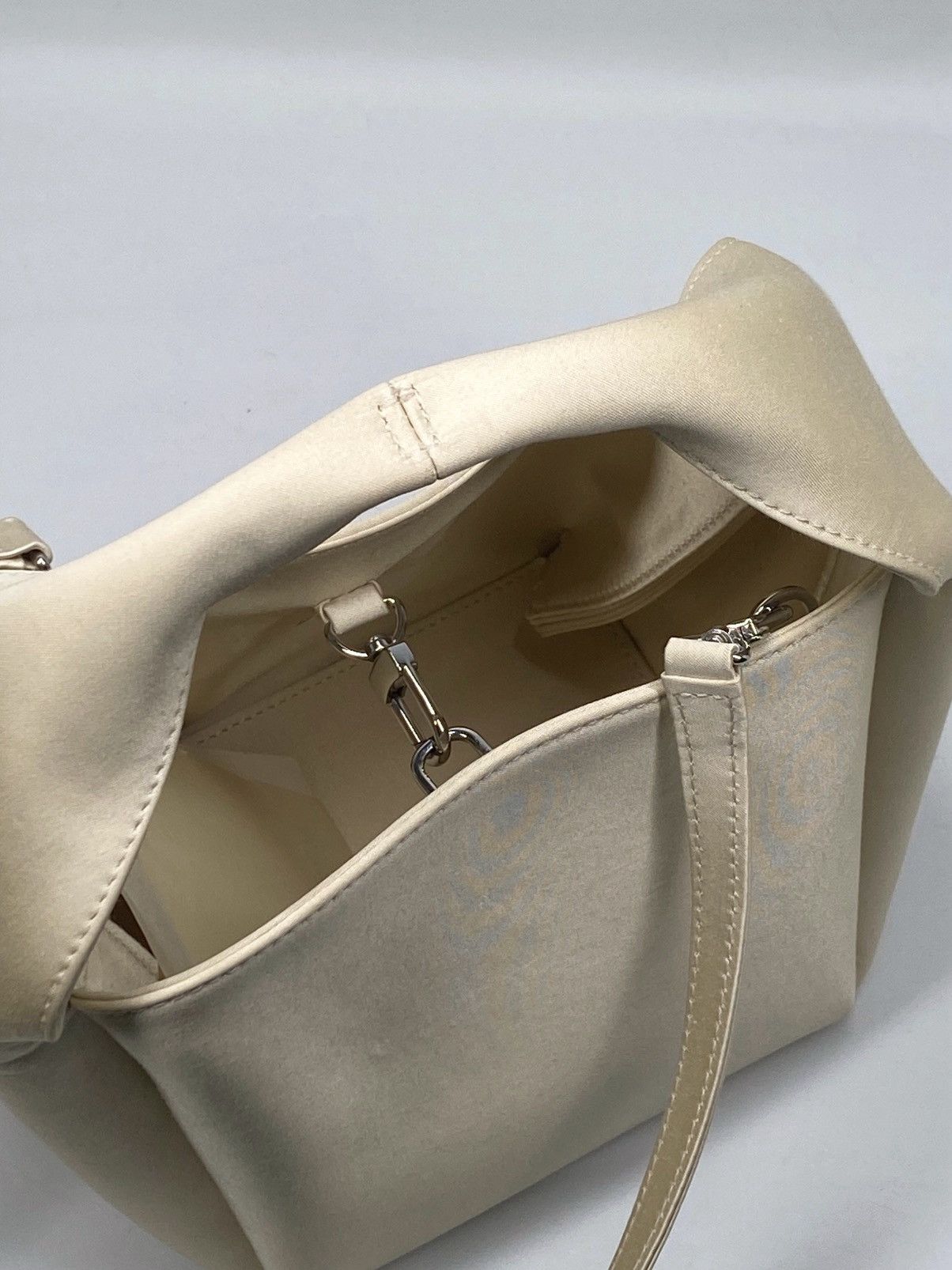 Toteme Toteme Petite Satin Bucket Bag Size ONE SIZE - 13 Thumbnail