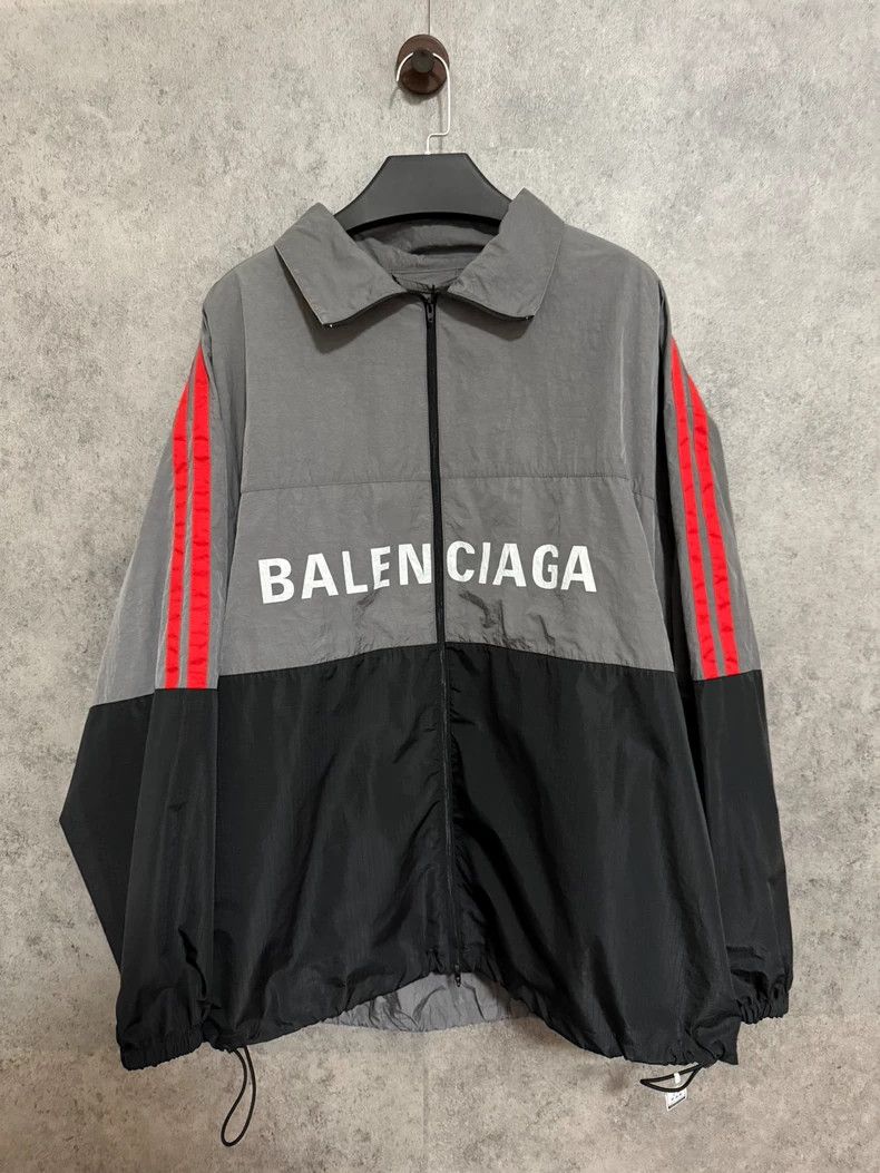 Balenciaga Balenciaga Grey patchwork assault jacket Size US M / EU 48-50 / 2 - 1 Thumbnail
