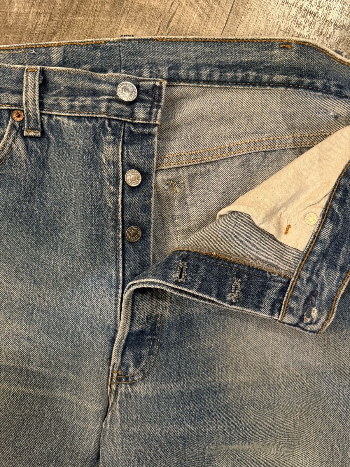 Levi's Vintage Clothing Levi’s 501 Two-Tone Reconstructed Patchwork Denim (USA) - 31 Size US 31 - 7 Thumbnail