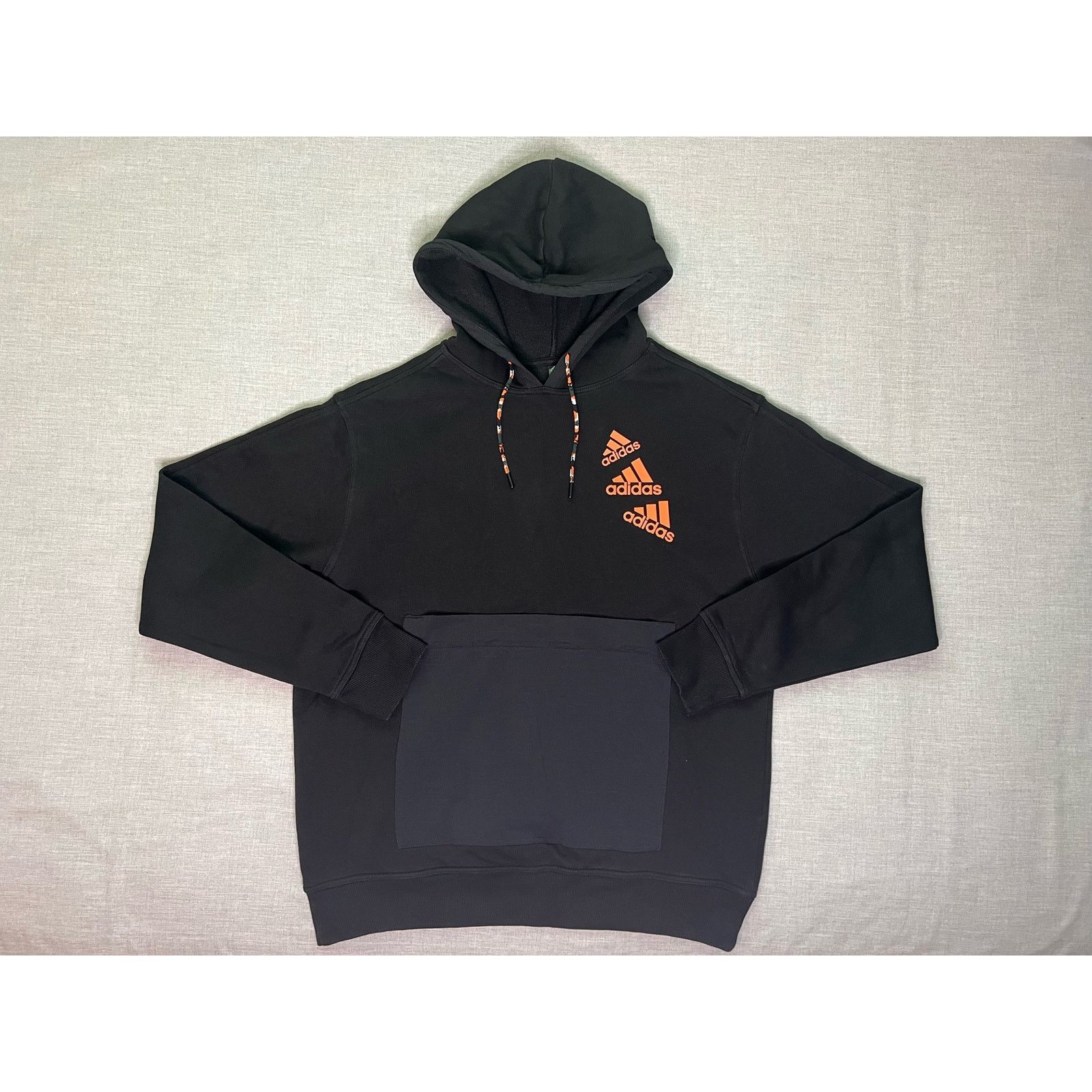 Adidas Adidas Pouch Pocket Pullover Hoodie Sweatshirt Large Size US L / EU 52-54 / 3 - 1 Thumbnail