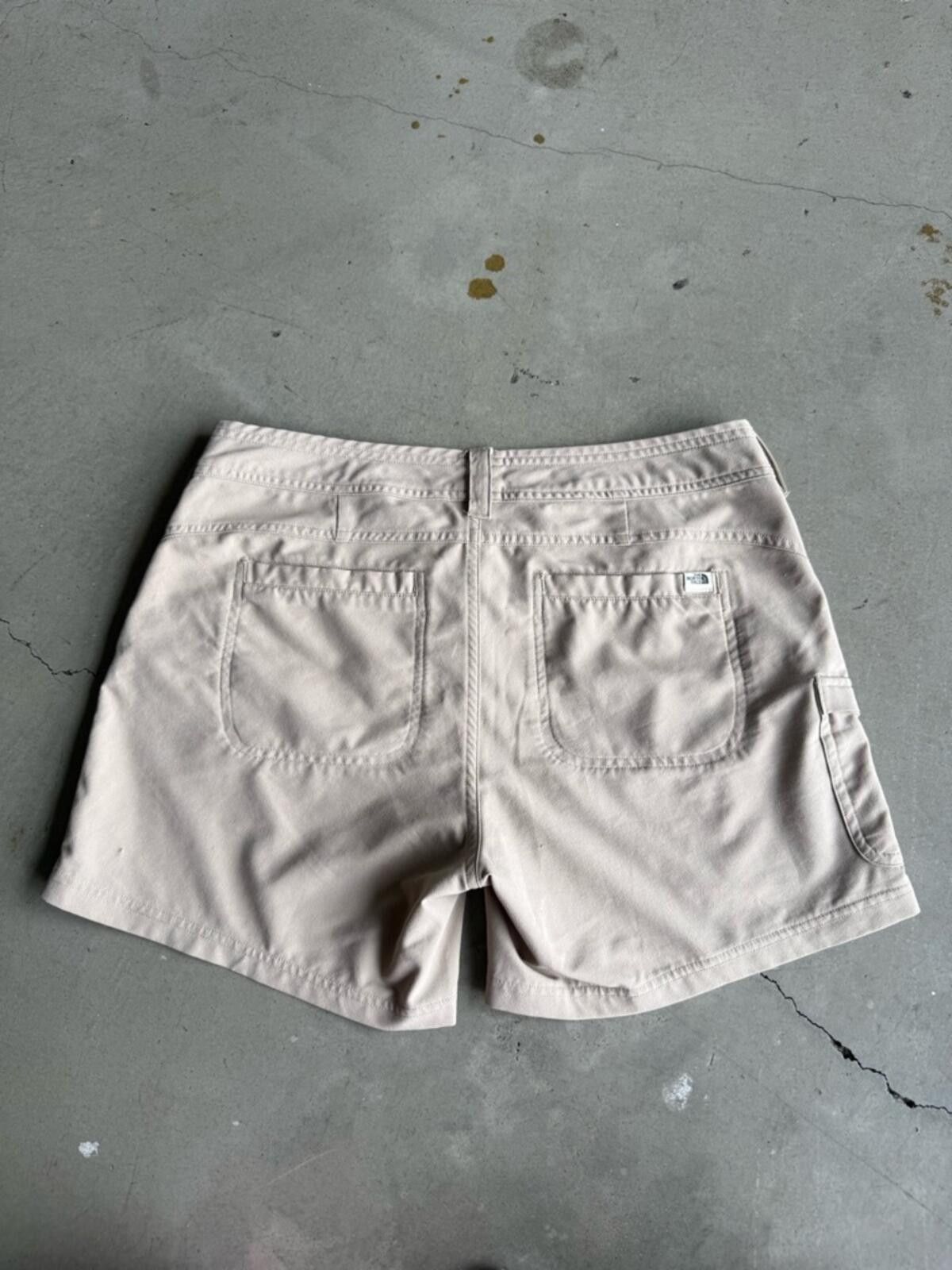 The North Face The North Face / Utility Hiking Shorts / Khaki Size 30" / US 8 / IT 44 - 8 Thumbnail
