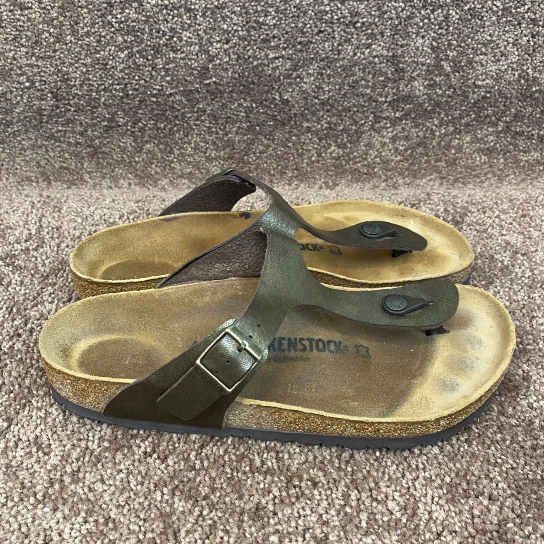 Birkenstock Birkenstock Gizeh Sandal Womens EU 40 Mens 7 Slip On Shiny Brown Size US 9 / IT 39 - 2 Thumbnail
