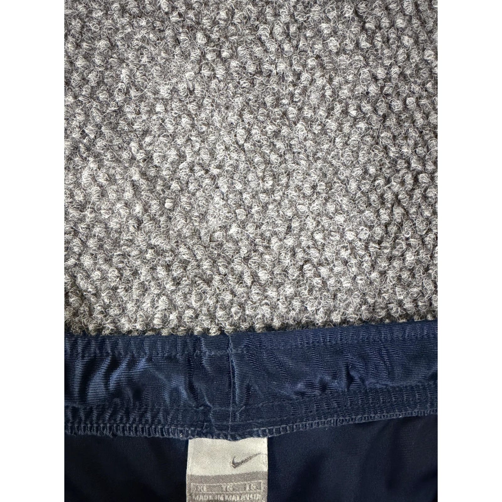 Nike Nike Shorts Mens XL Blue Solid Athletic Elastic Waist Pockets Lightweight Gym Size US 36 / EU 52 - 4 Thumbnail