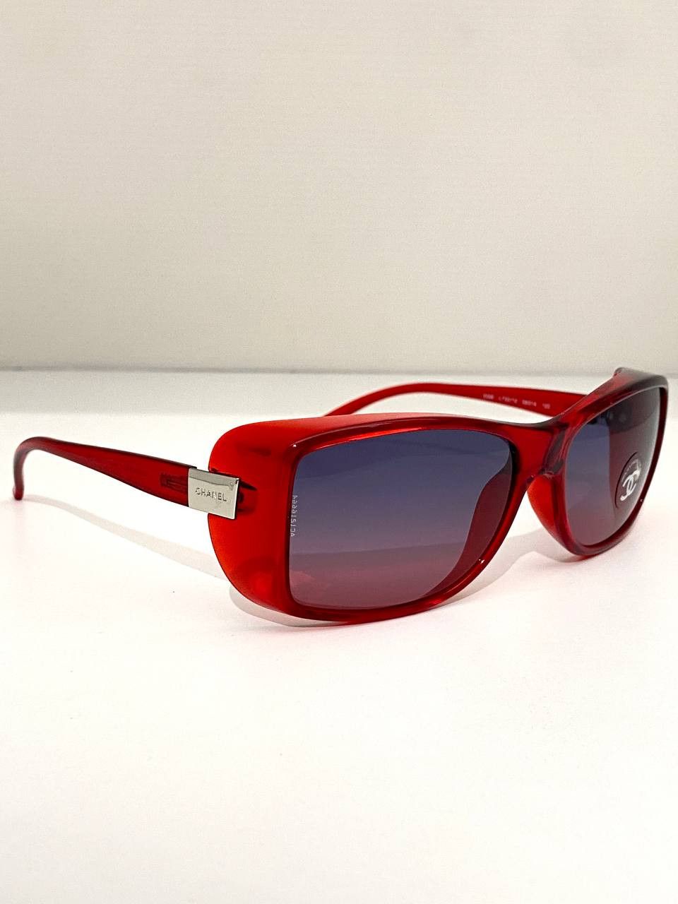 Chanel Chanel CC Logo Shield Oversized Vintage Red Sunglasses Y2K Size ONE SIZE - 3 Thumbnail
