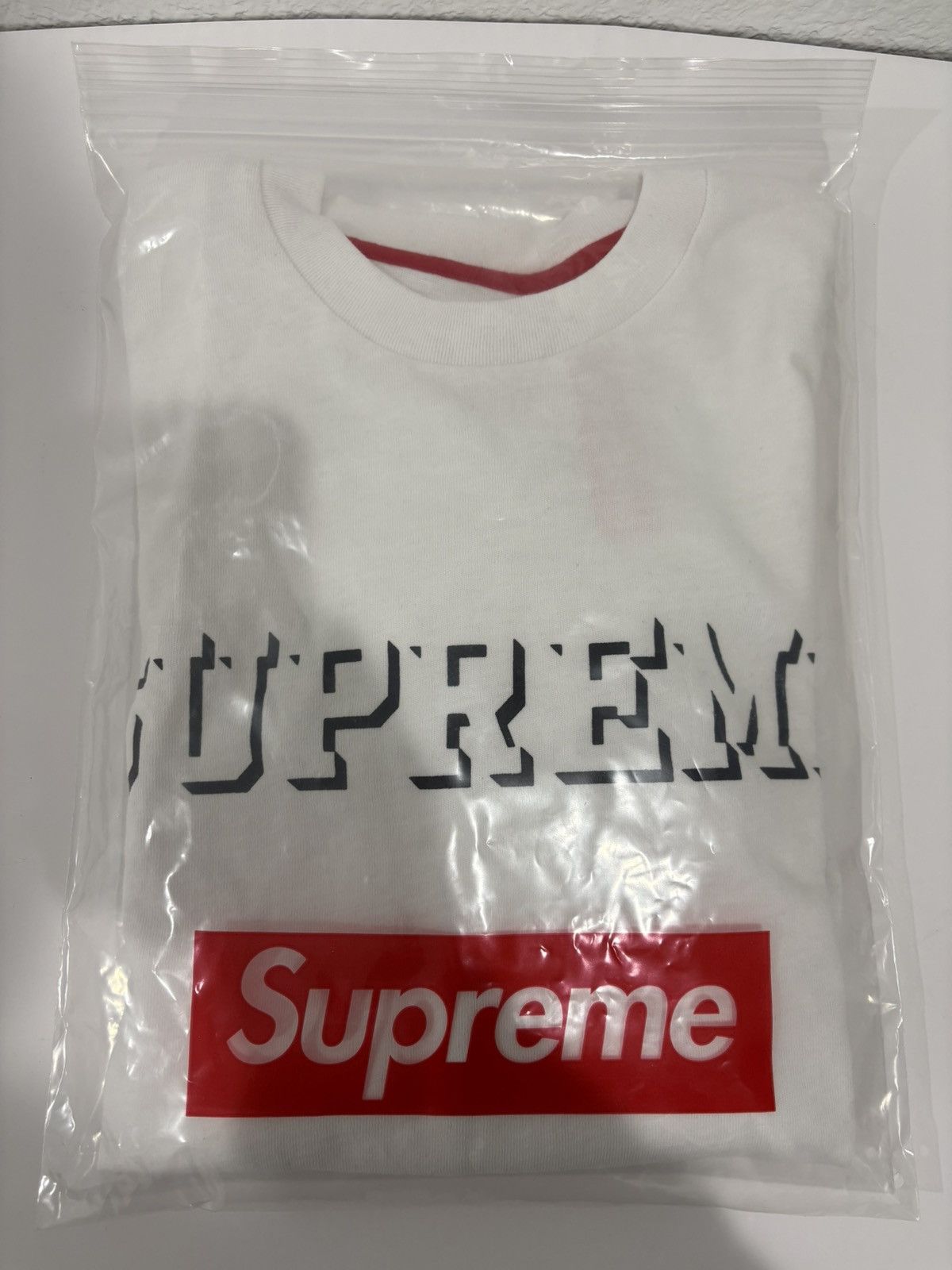 Supreme New 2015 Supreme Shadow Script Long Sleeve Tee sz Medium Size US M / EU 48-50 / 2 - 1 Thumbnail