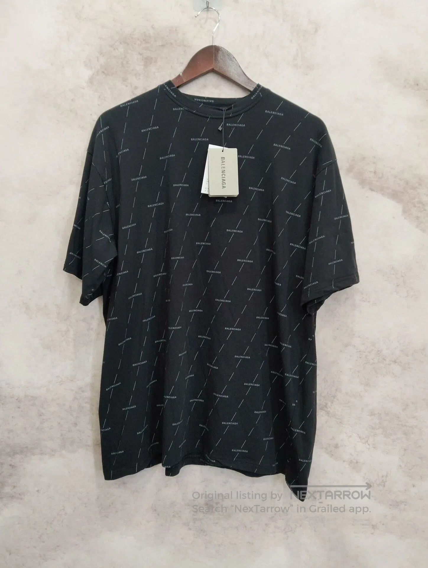 Balenciaga balenciaga black oversized graphic t-shirt. Size US M / EU 48-50 / 2 - 1 Thumbnail