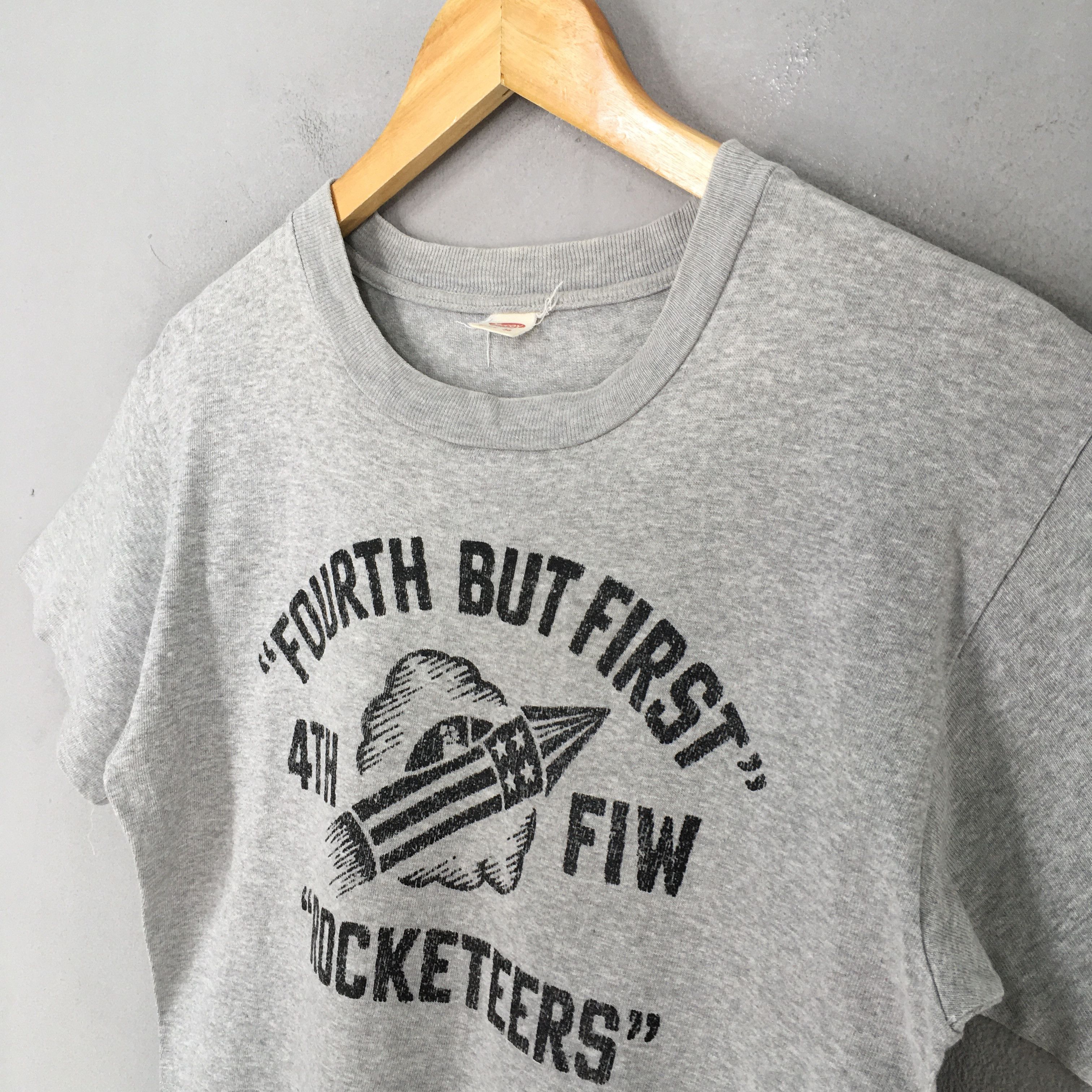 Other Vintage Mccoy Japan Rocketeers 4th FIW Gray T shirt Small Size US S / EU 44-46 / 1 - 4 Thumbnail