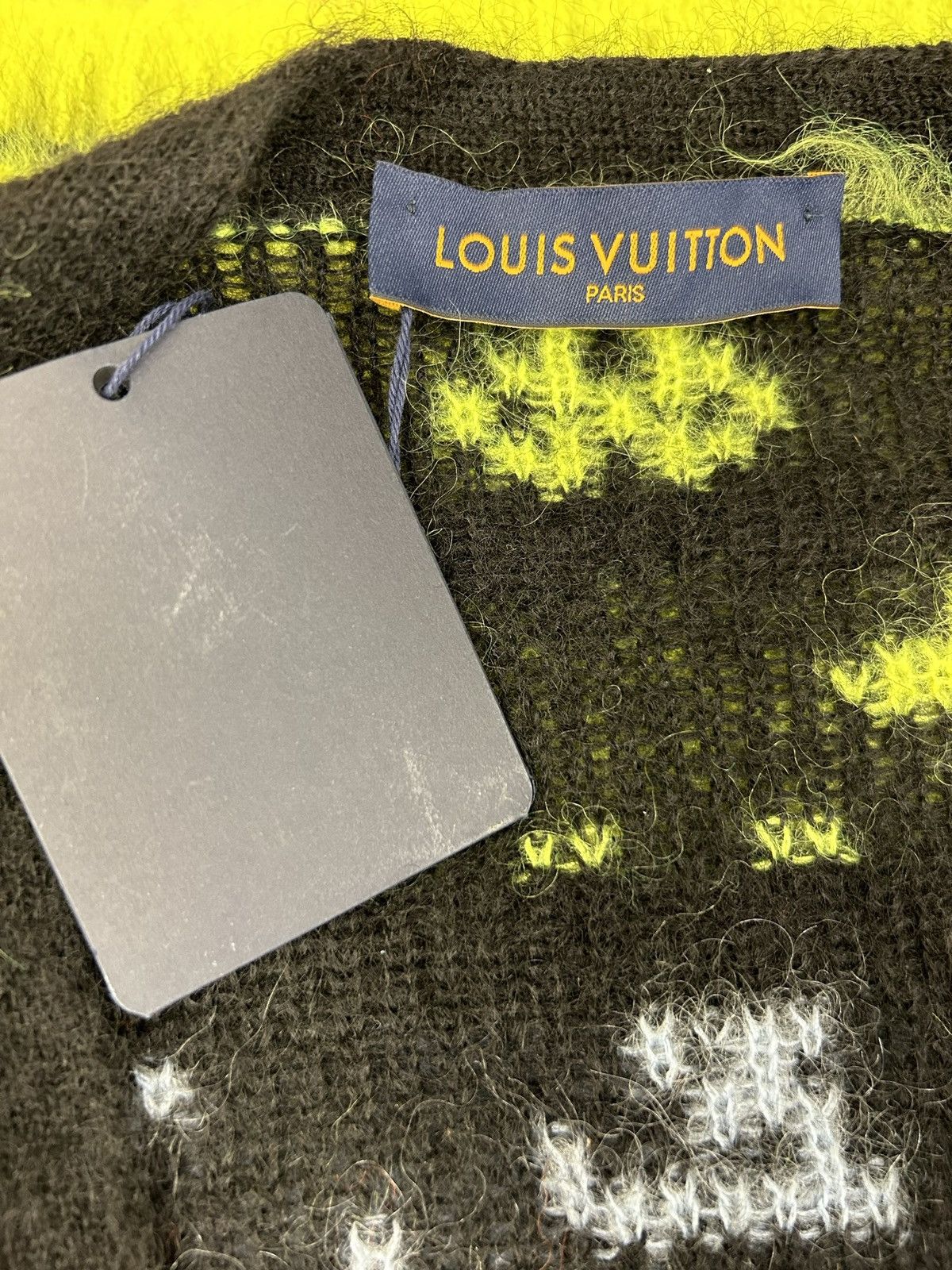 Louis Vuitton LOUIS VUITTON MONOGRAM MOHAIR CARDIGAN Size US XL / EU 56 / 4 - 3 Thumbnail