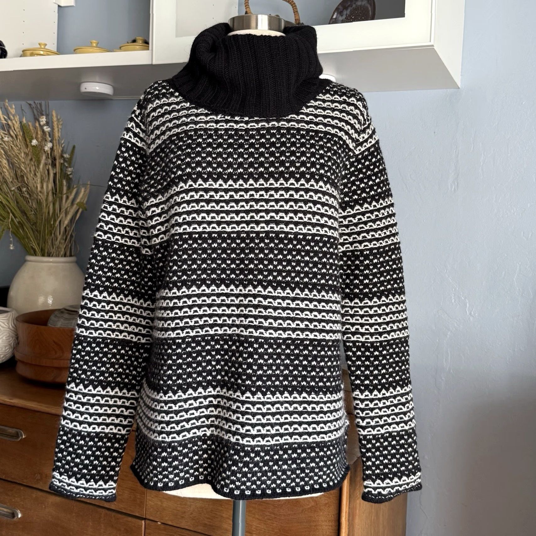 Brooks Brothers VINTAGE Brooks Brothers Fair Isle Wool Angora Turtleneck Chunky Knit Black White L Women Pullover 21” Chest 25” Length Size L / US 10 / IT 46 - 2 Thumbnail