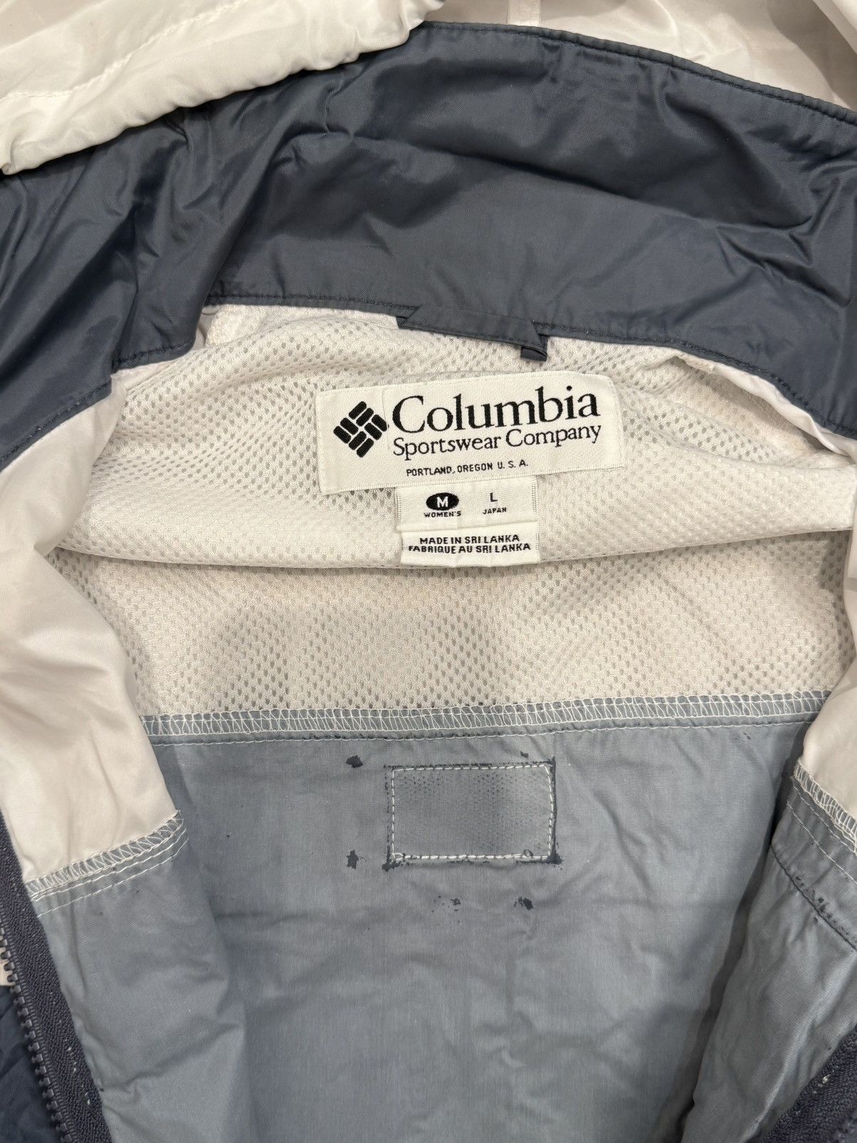 Columbia ***FINAL DROP***RARE 1997 COLUMBIA PACKABLE RAIN JACKET M/L Size US L / EU 52-54 / 3 - 11 Thumbnail