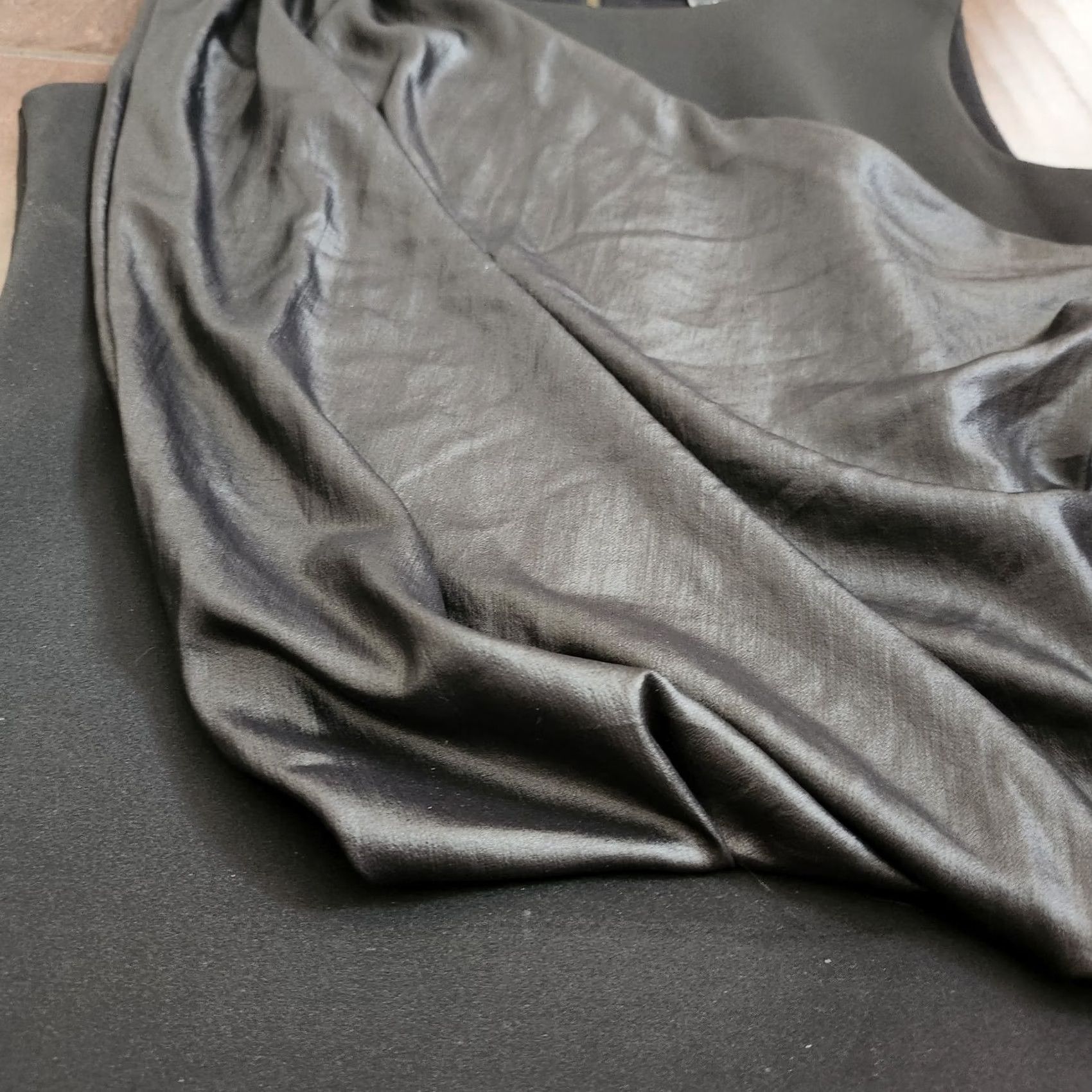 Vintage TROUVE Black Front Drape Sleeveless Top Back Zipper - Size M - Women's Blouse, Polyester Spandex, Regular Fit, Black Size M / US 6-8 / IT 42-44 - 6 Thumbnail